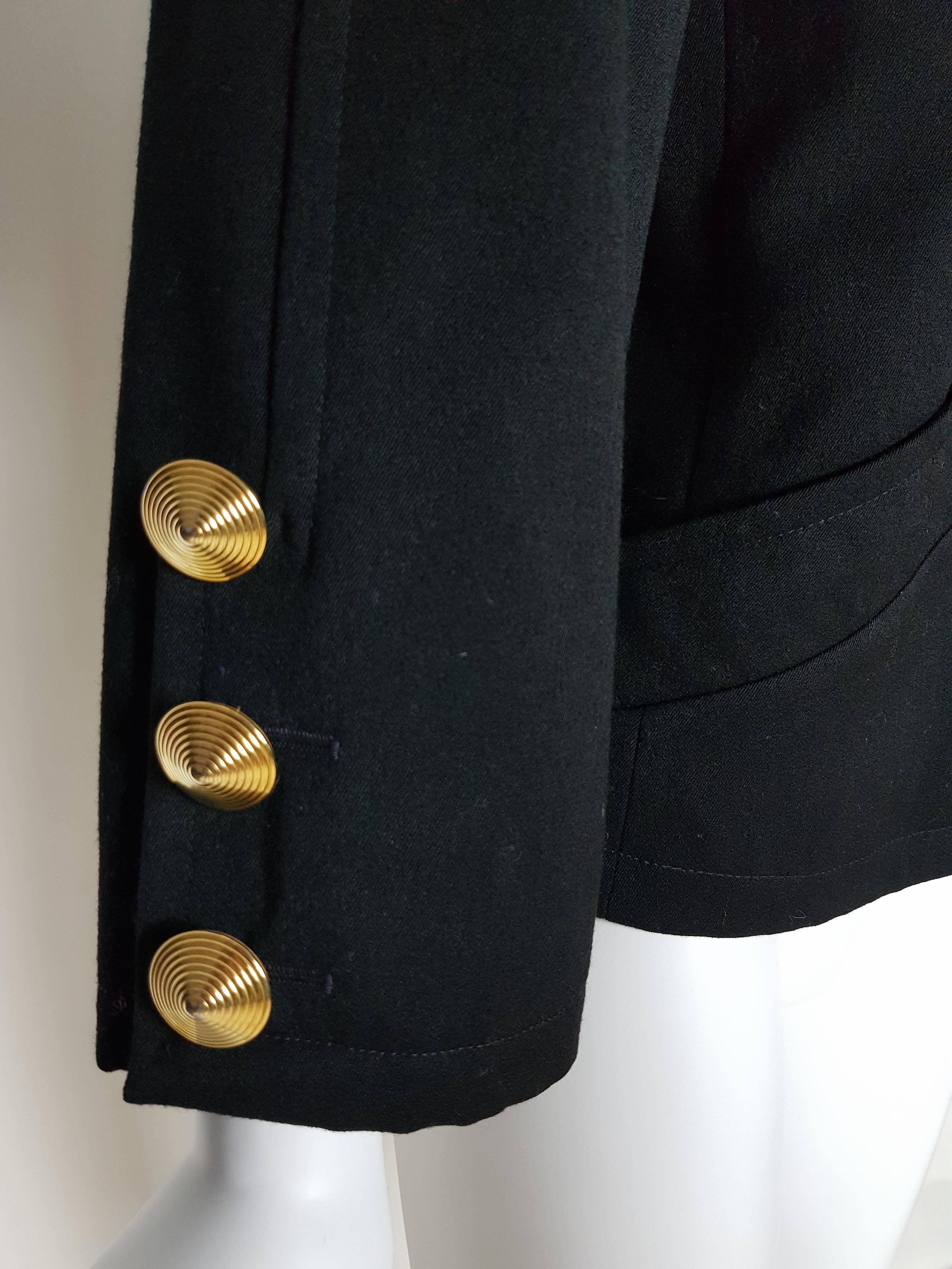 YVES SAINT LAURENT YSL Black Blazer with Dome Buttons In Good Condition For Sale In Genève, CH