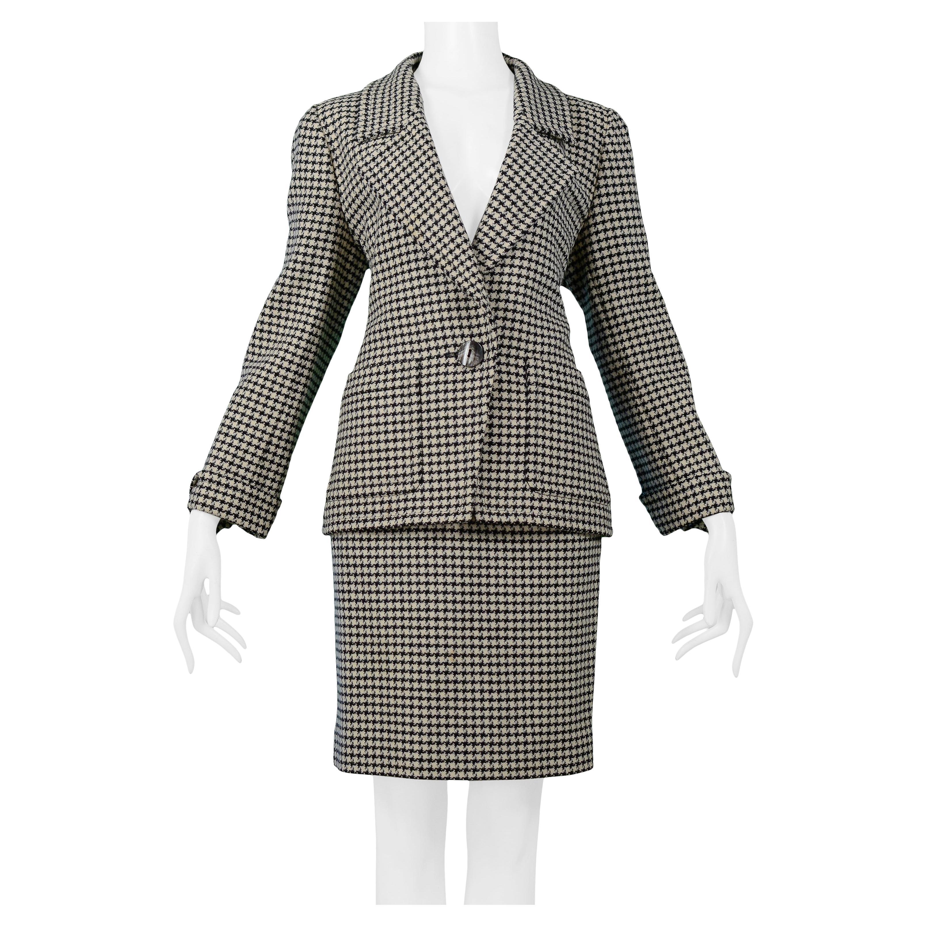 Yves Saint Laurent YSL Abito con gonna in lana a quadri bianchi e neri in vendita