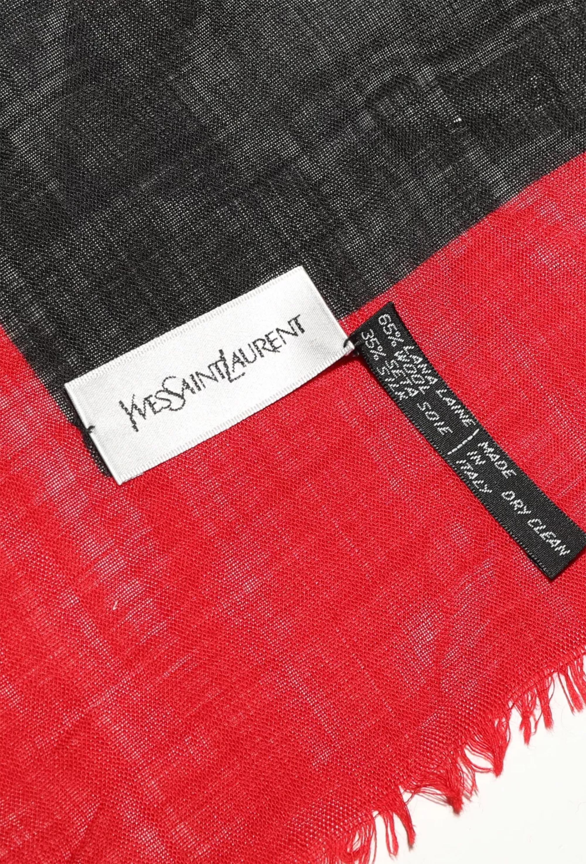 Yves Saint Laurent Bufanda floral de lana y seda negra YSL en Bueno estado para la venta en Paris, FR