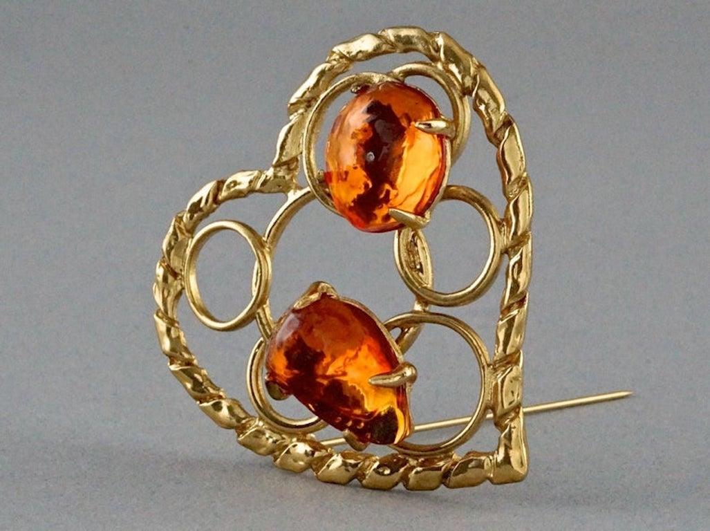 YVES SAINT LAURENT Ysl by Robert Goossens Openwork Heart Amber Resin Brooch In Excellent Condition In Kingersheim, Alsace