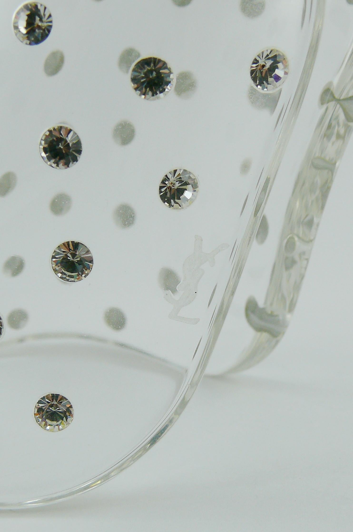 Yves Saint Laurent YSL Dokumentiertes Manschettenarmband aus klarem Lucite-Kristall im Angebot 12
