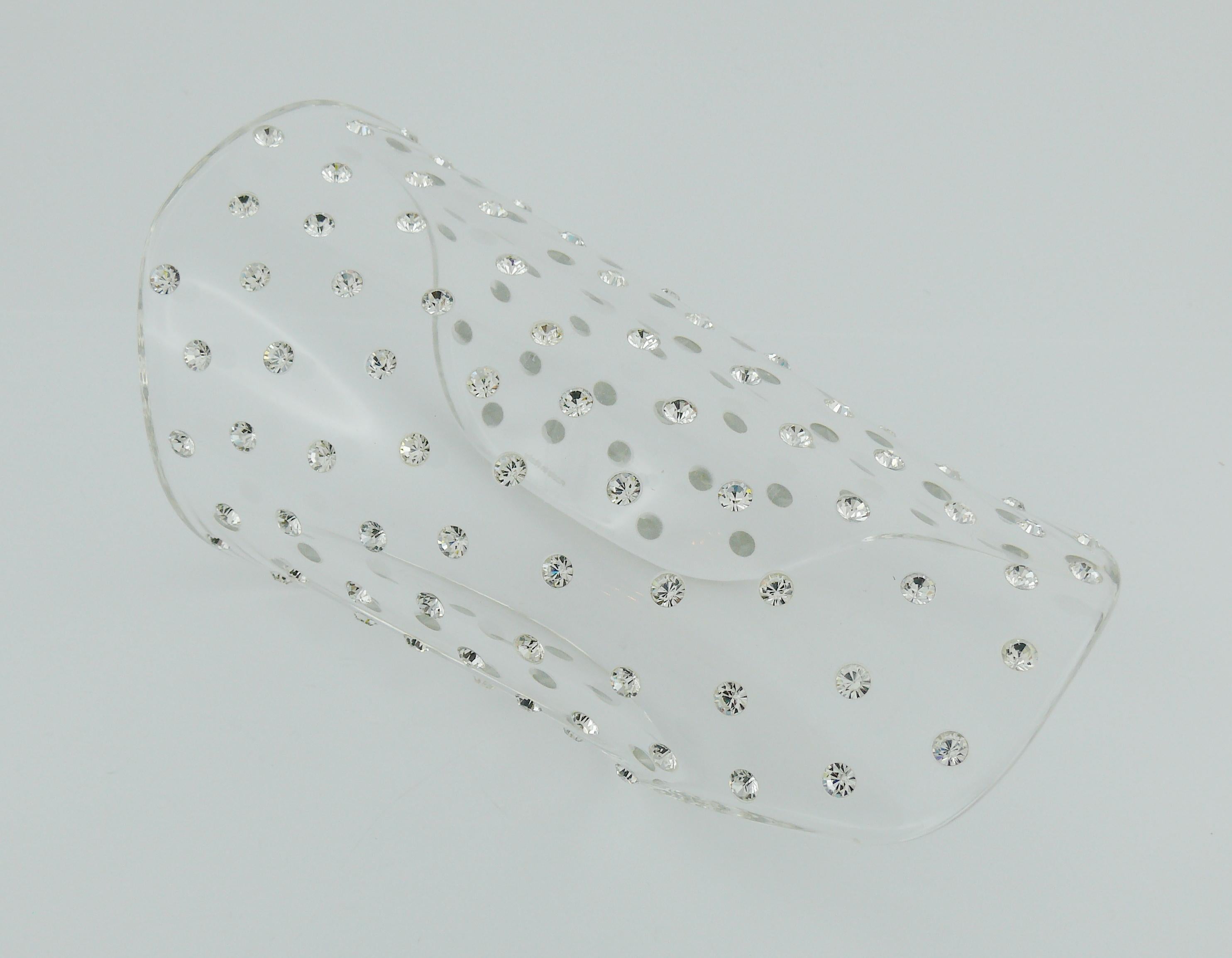 Yves Saint Laurent YSL Dokumentiertes Manschettenarmband aus klarem Lucite-Kristall im Zustand „Hervorragend“ im Angebot in Nice, FR