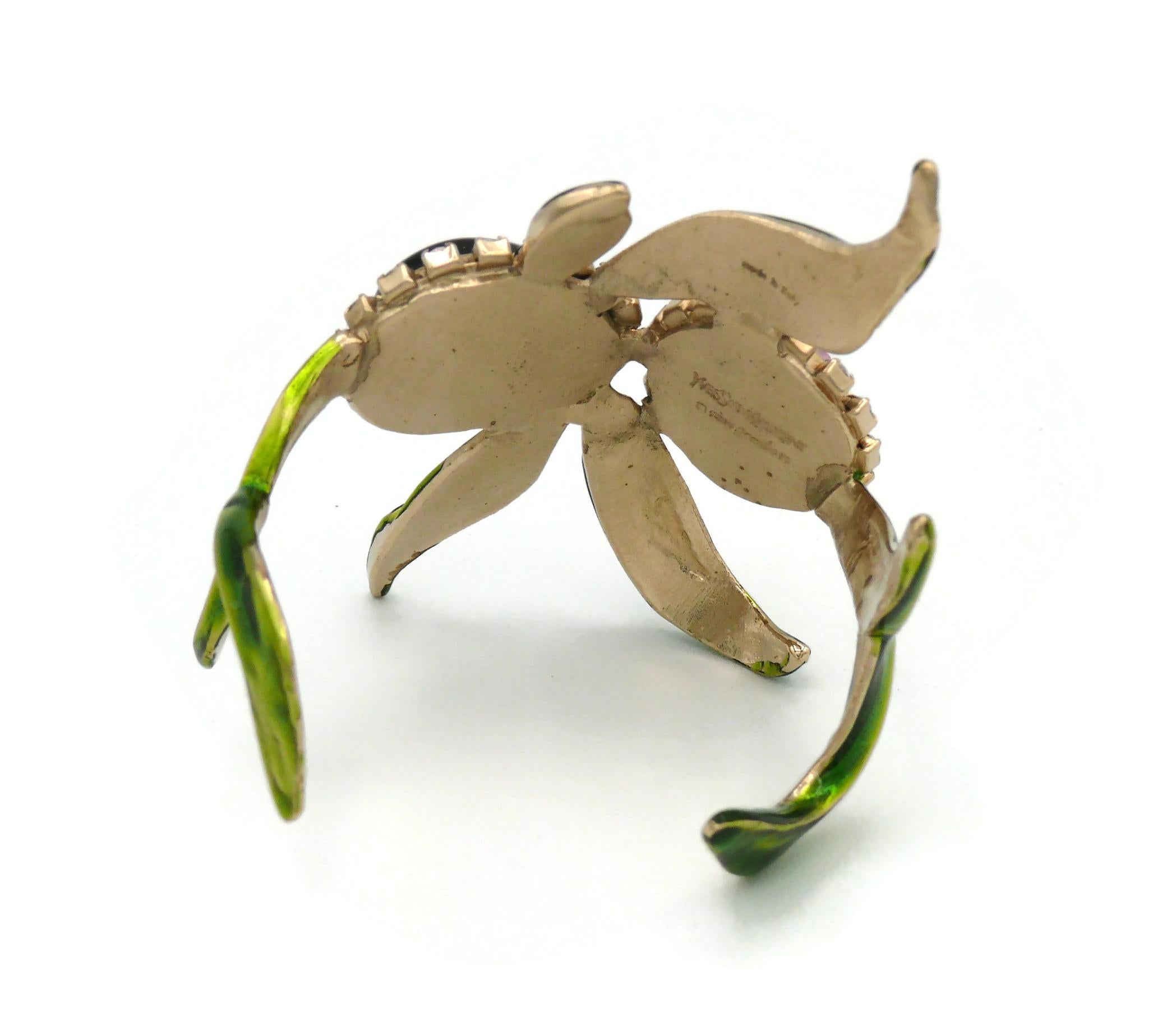 YVES SAINT LAURENT YSL by TOM FORD Paire de bracelets manchettes en forme d'orchidée ornée de bijoux en vente 5