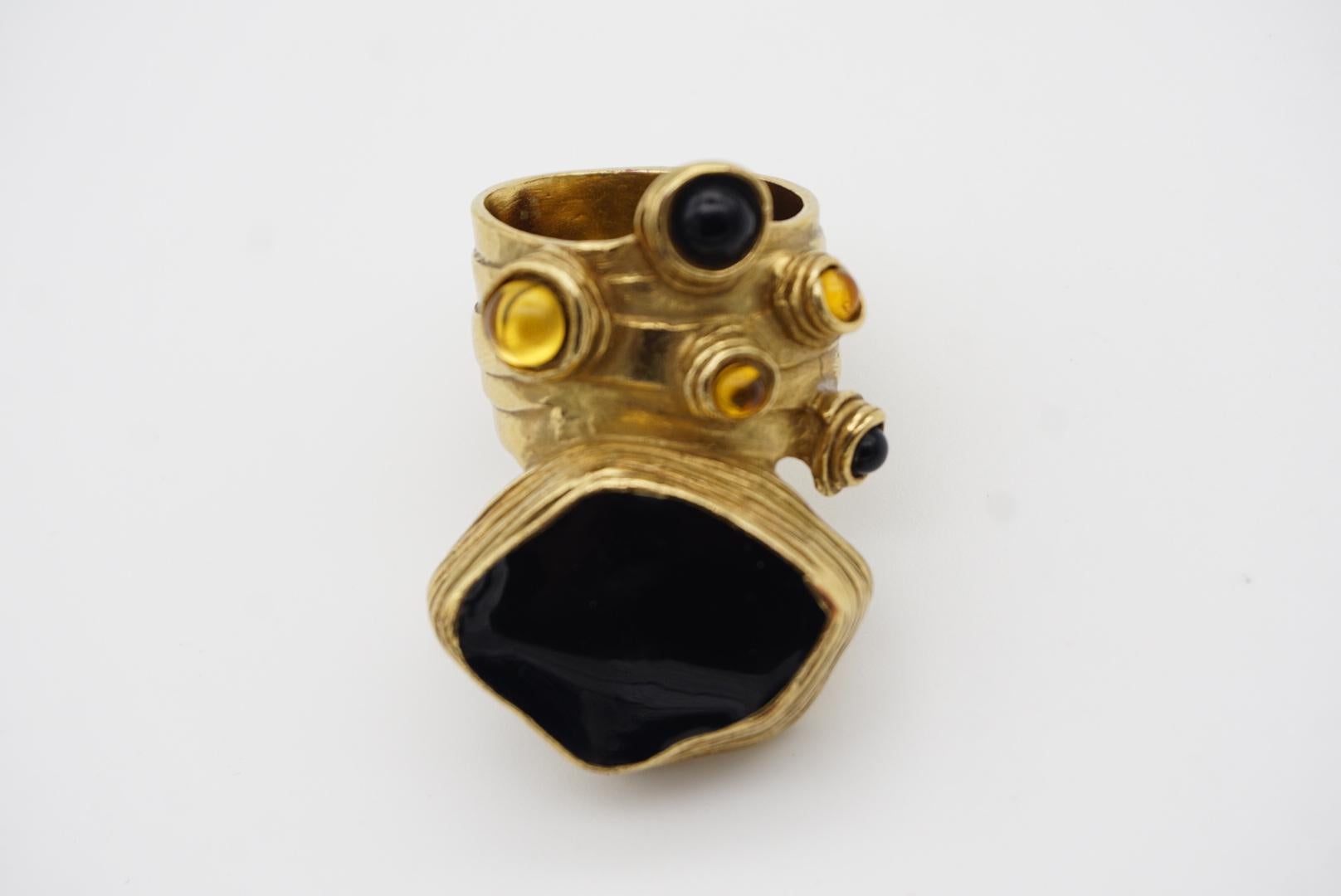 Yves Saint Laurent YSL Cabochon Black Yellow Enamel Gold Chunky Ring, Size 7 For Sale 3