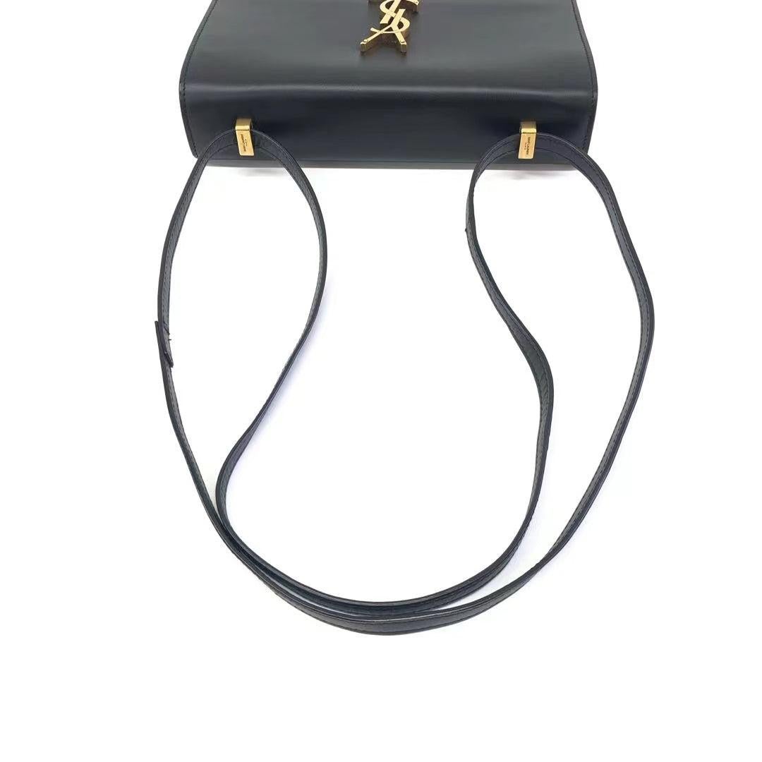 Yves Saint Laurent YSL Calfskin Small Dylan Shoulder Bag Black For Sale 2
