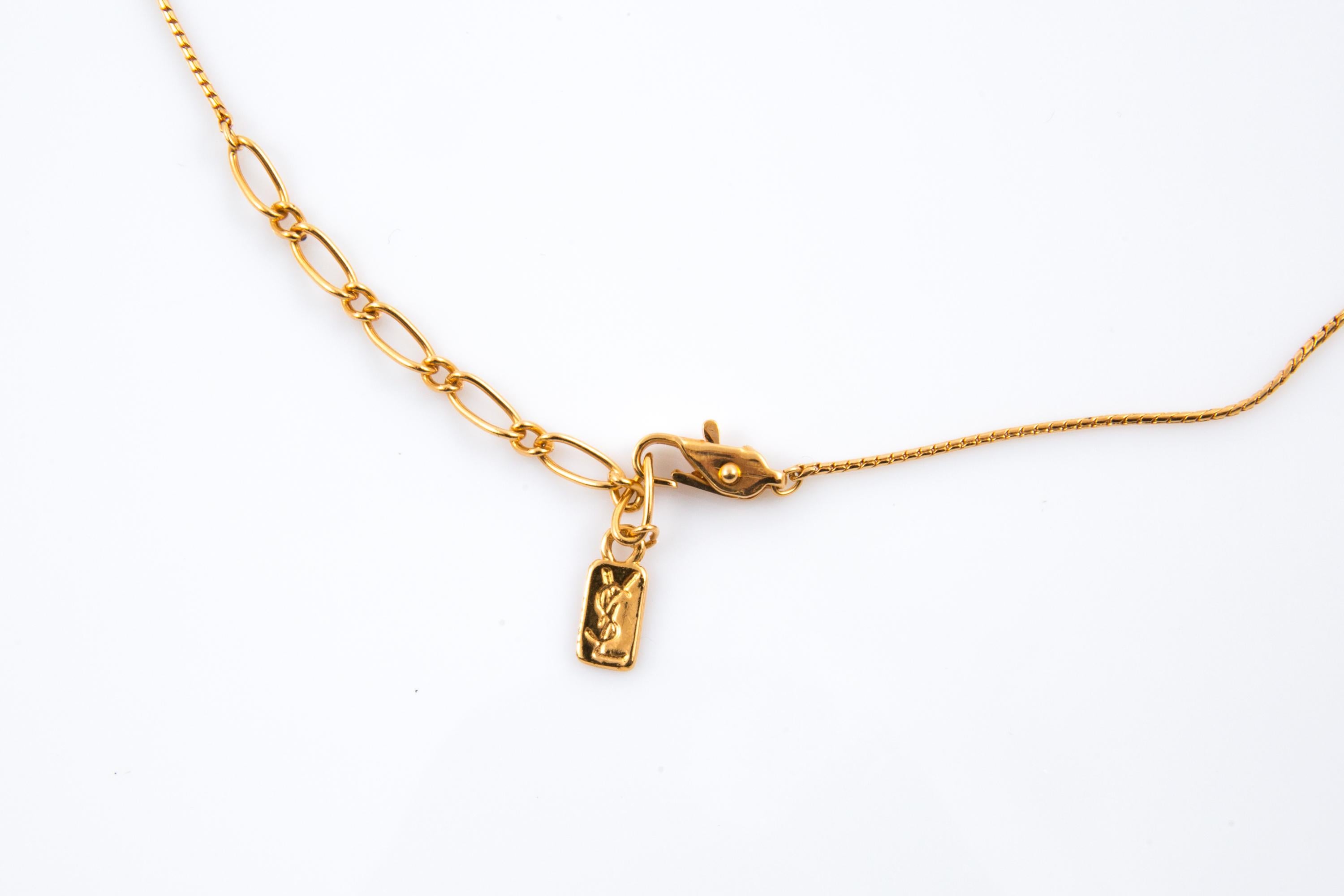 Yves Saint Laurent YSL Cassandre Halskette im Zustand „Gut“ im Angebot in Paris, FR