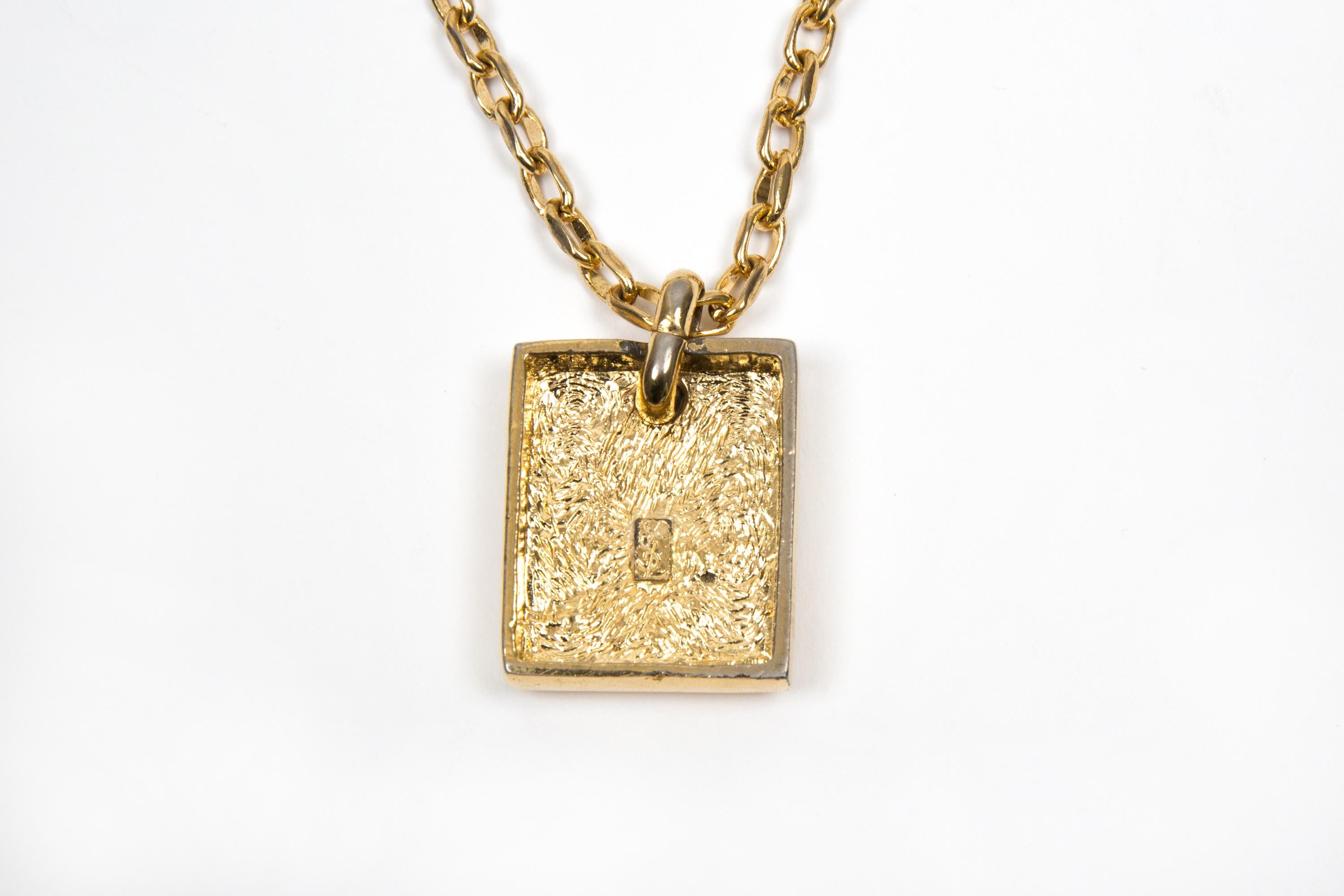 Collier Cassandre Yves Saint Laurent YSL Pour femmes en vente