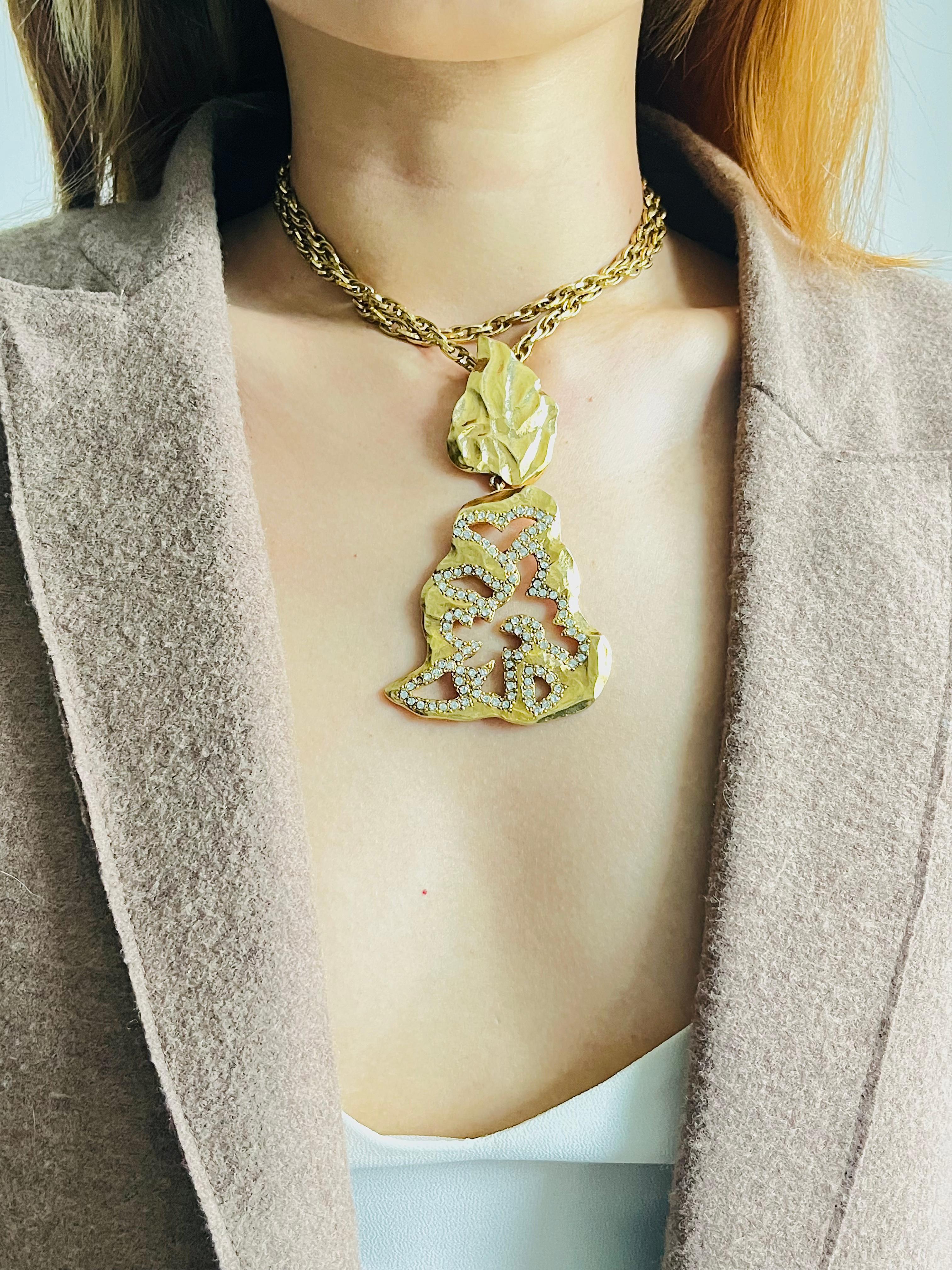 Yves Saint Laurent YSL Collar largo calado de cristal con doble hoja colgante en venta 2