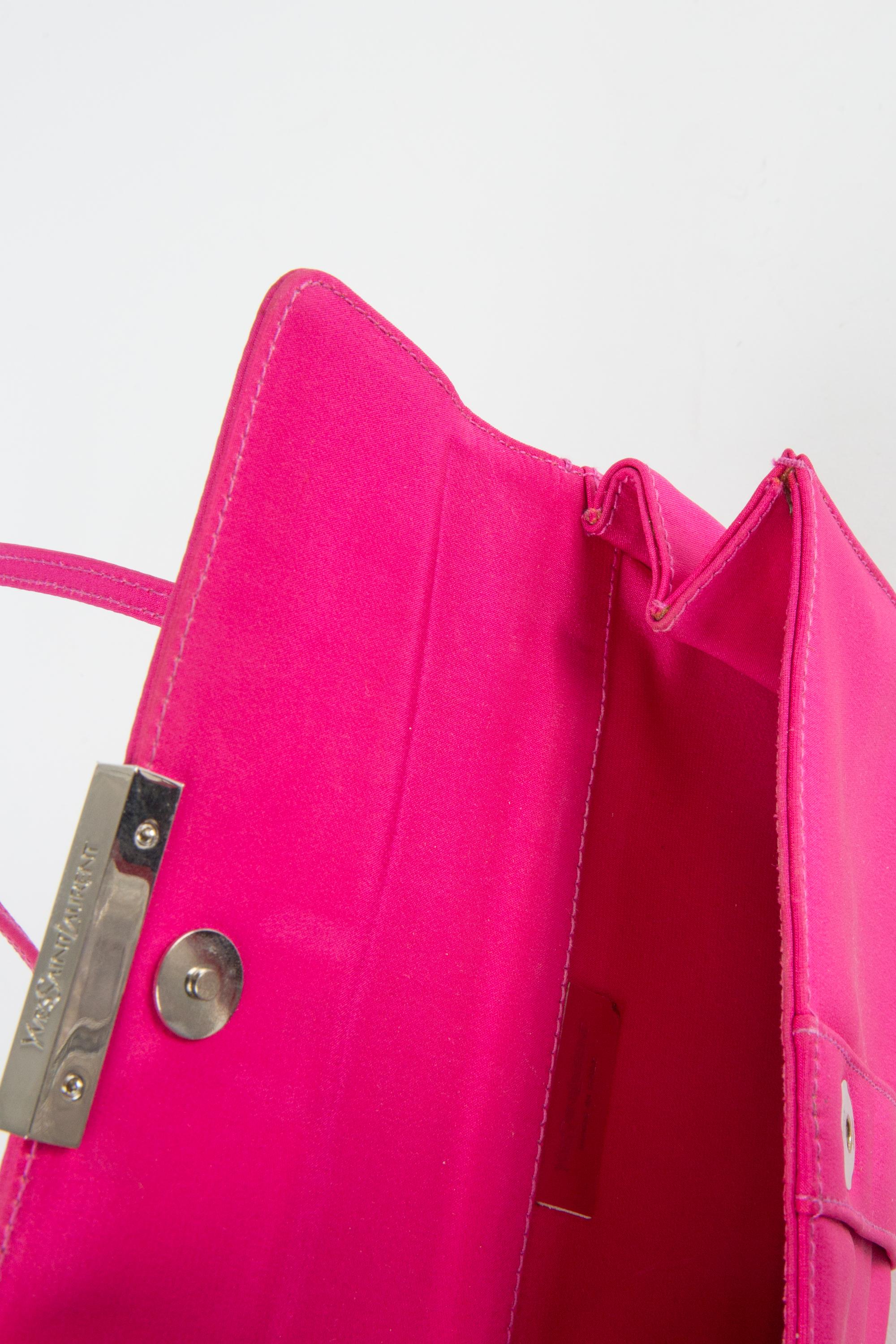 Yves Saint Laurent YSL Abendtasche aus rosa Seide im Angebot 8