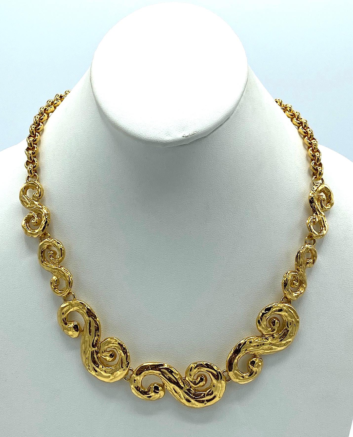 Yves Saint Laurent YSL Gold Necklace In Excellent Condition In New York, NY