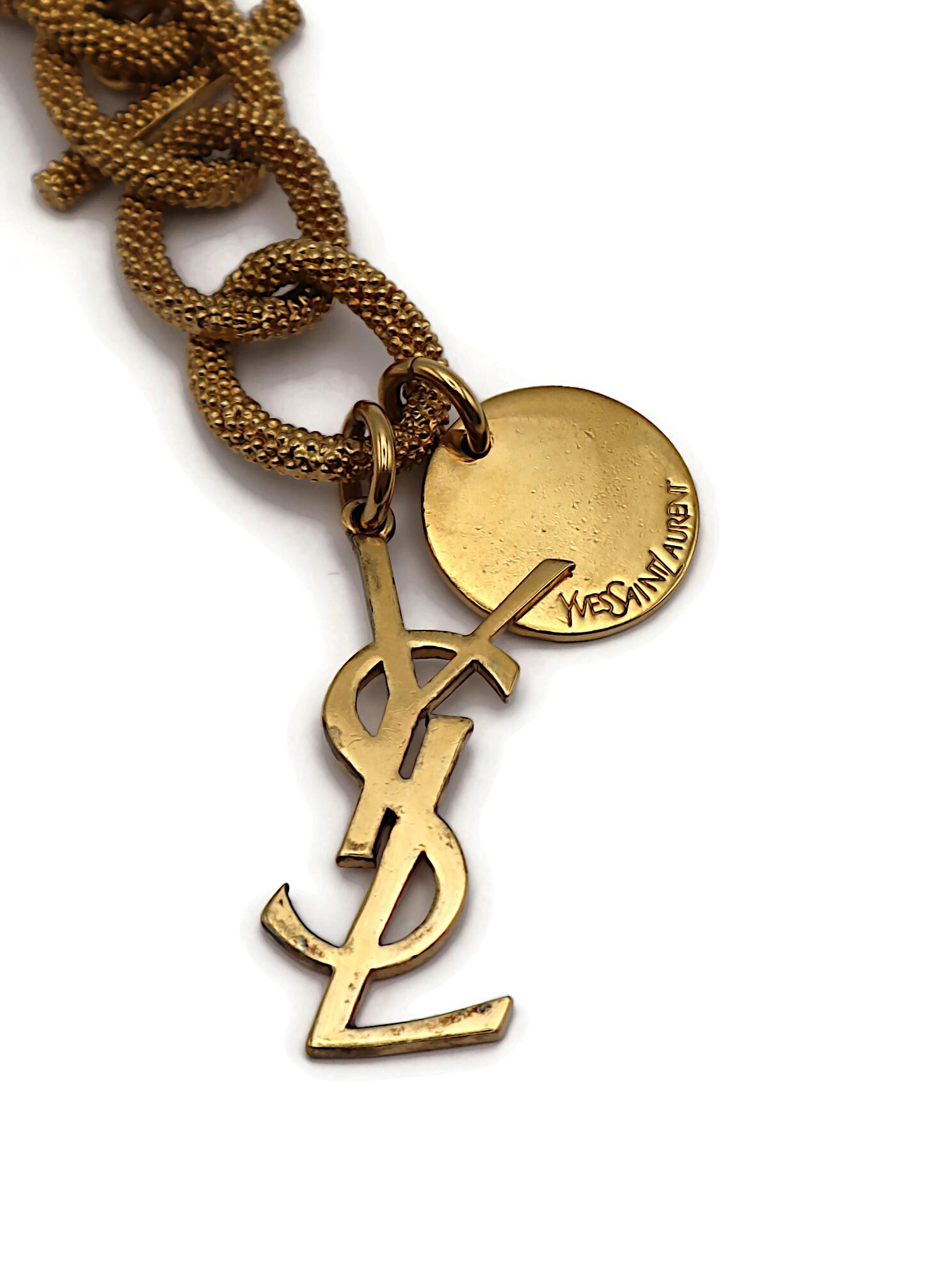 YVES SAINT LAURENT YSL Bracciale con catena e logo in oro in vendita 5