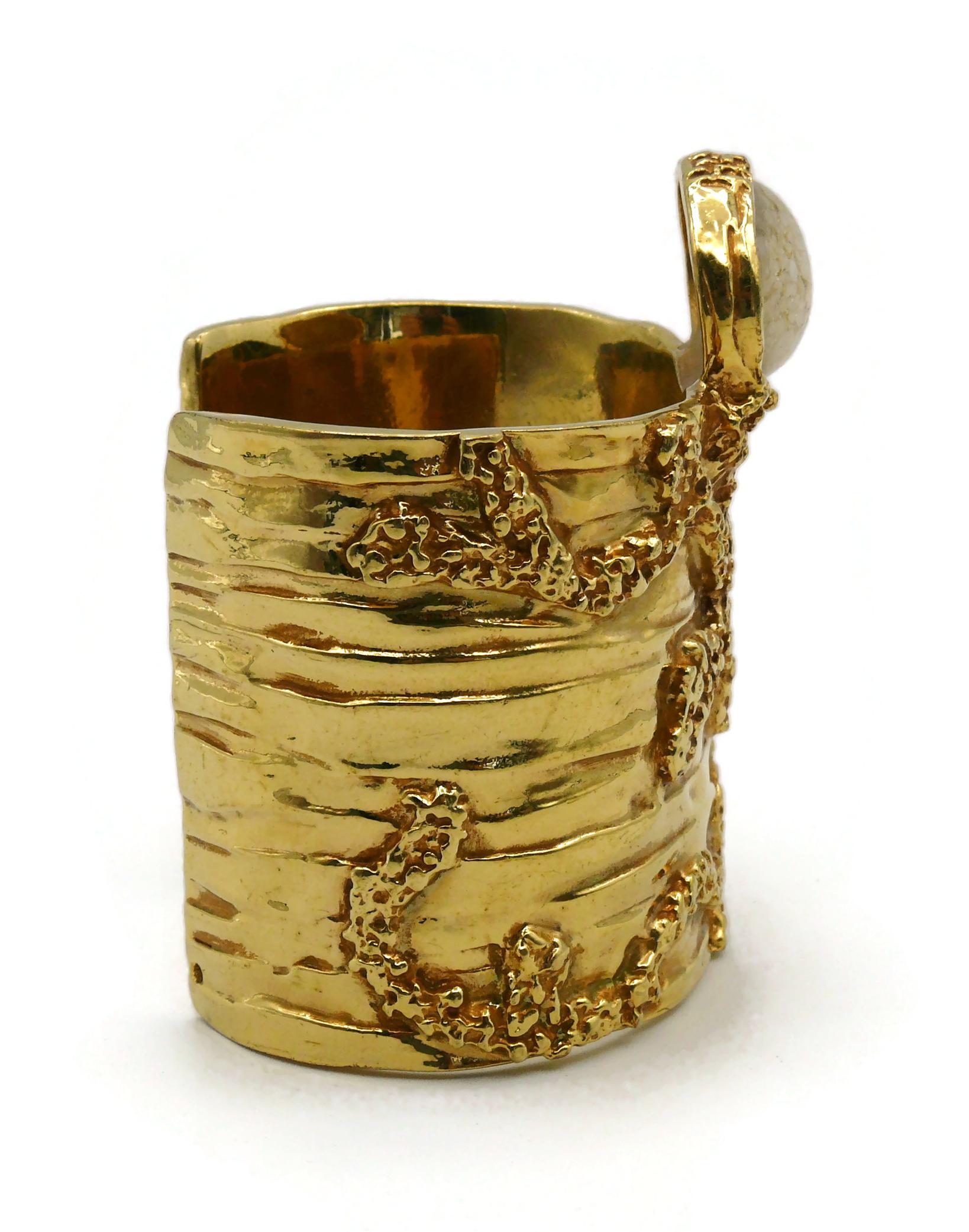 Yves Saint Laurent YSL Gold Toned Arty Cuff Bracelet In Good Condition In Nice, FR