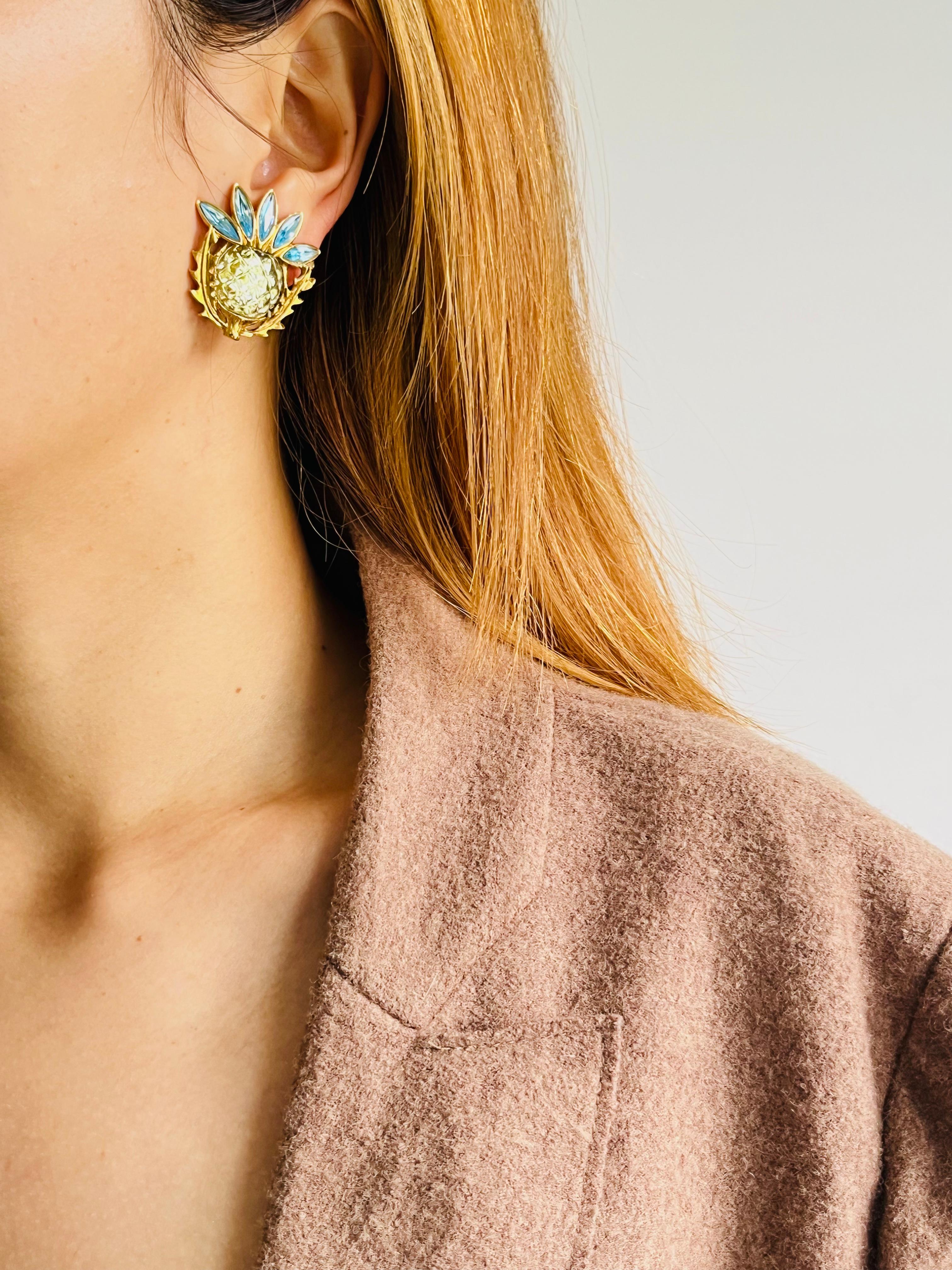 Donna Yves Saint Laurent YSL Orecchini Gripoix Blu Giallo Cardo Fiore di Gelatina in vendita