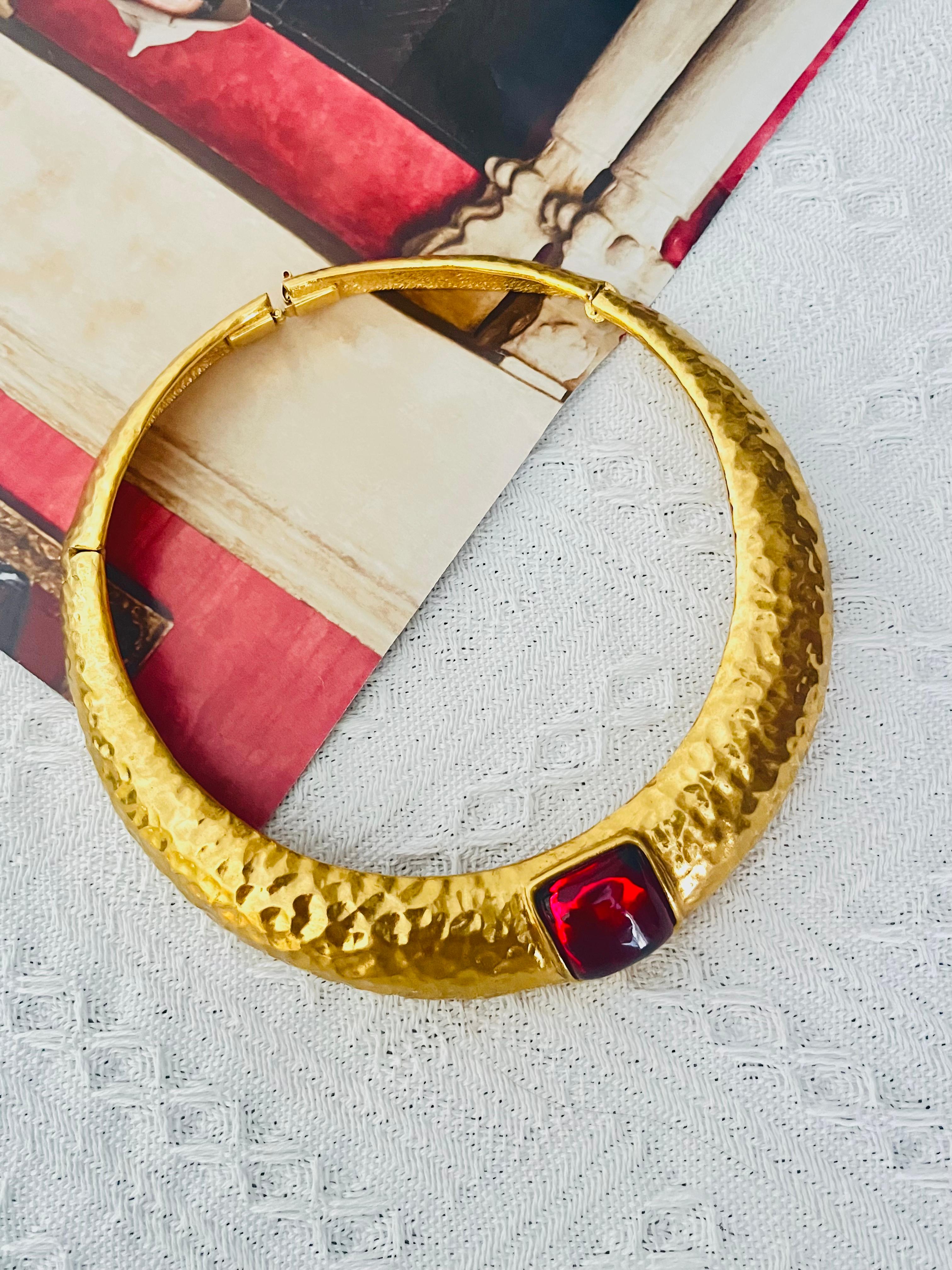 Art Déco Yves Saint Laurent YSL Gripoix Rubino Quadrato Cabochon Collare Choker Collana in Oro in vendita