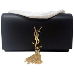 Yves Saint Laurent YSL Kate Medium Tasche mit schwarzer Quaste und Aufbewahrungsbeutel