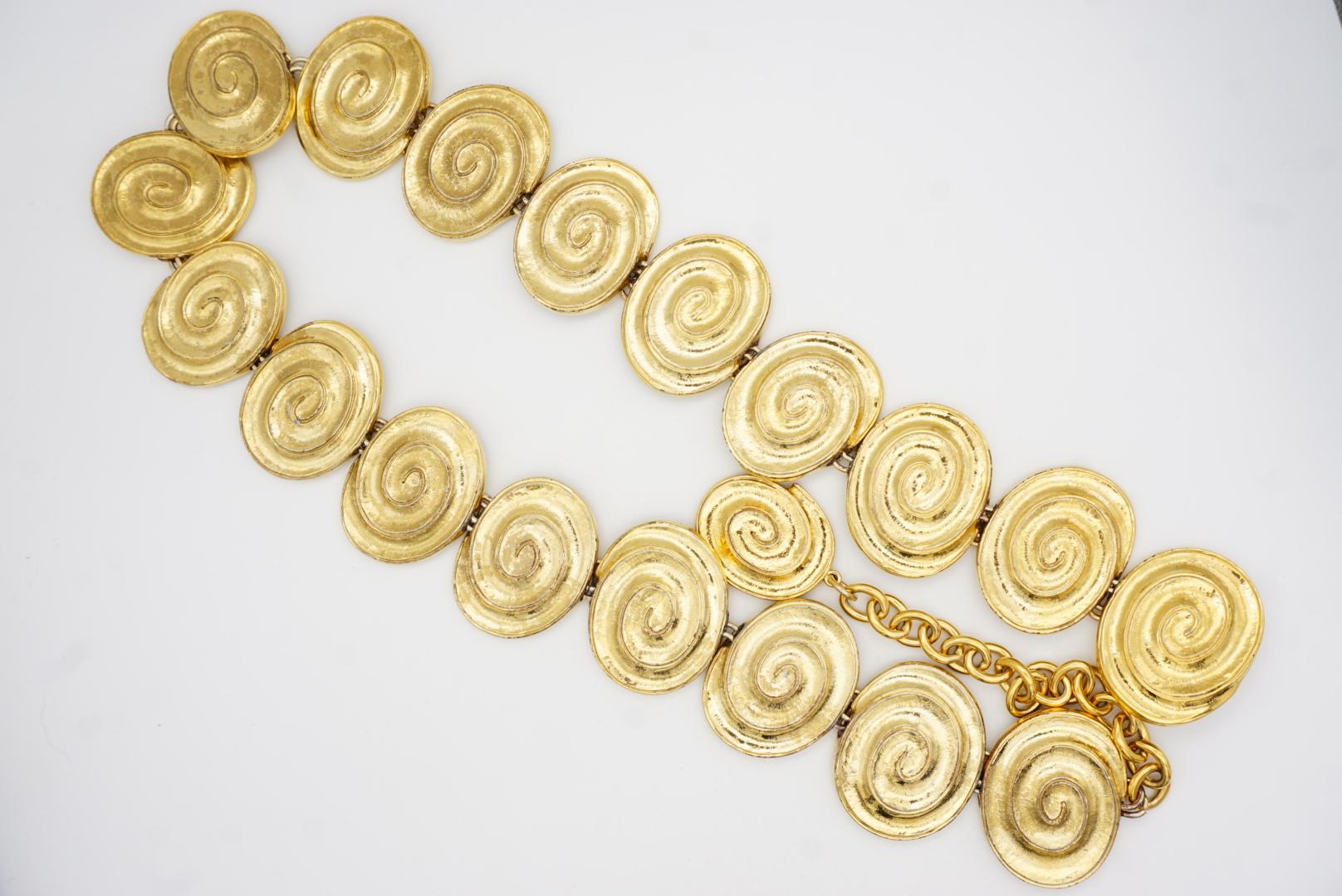 Yves Saint Laurent YSL Large Swirl Oval Shell Medallion Link Belt Long Necklace For Sale 5