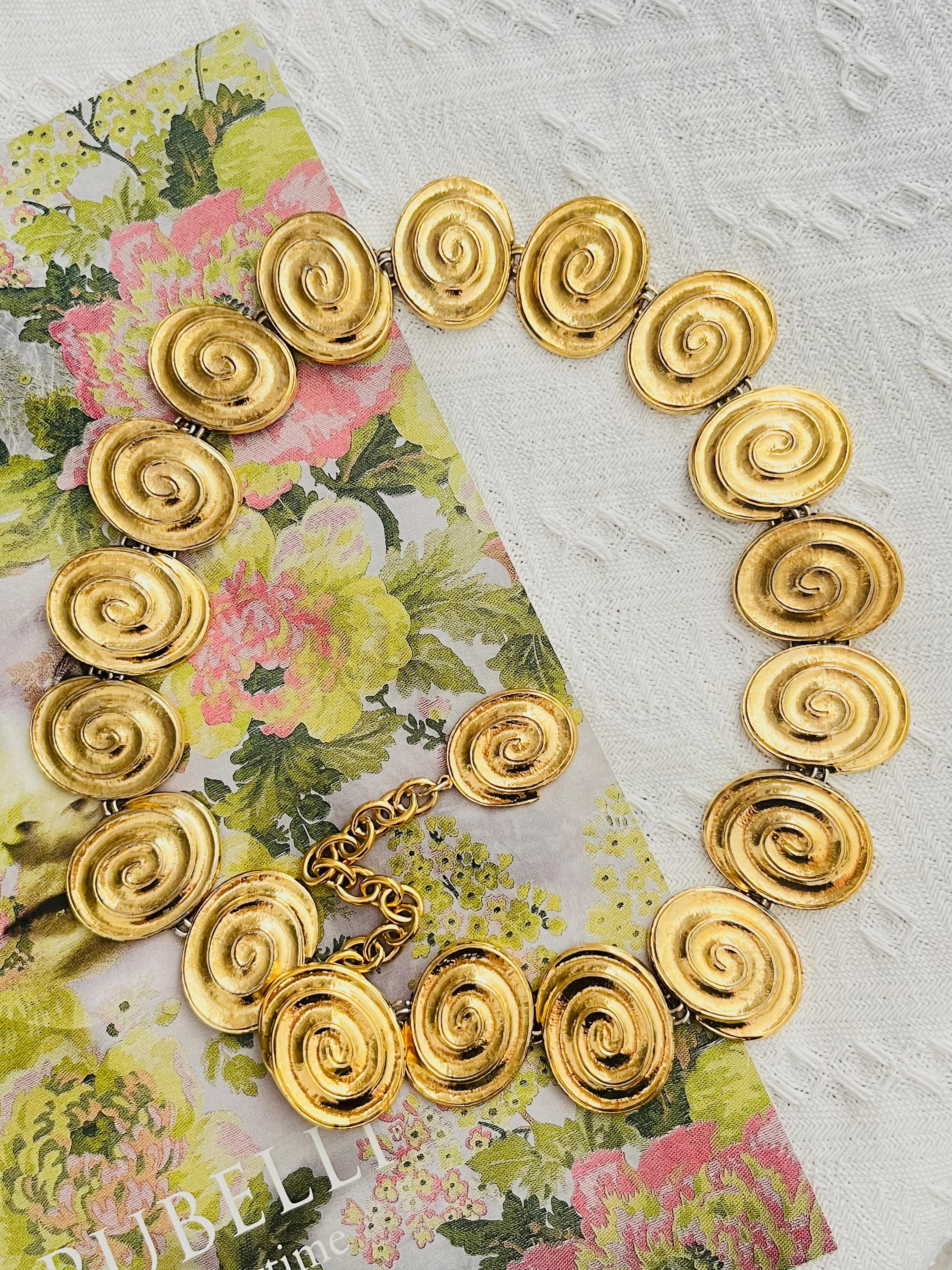Yves Saint Laurent Robert Goossens for YSL Rive Gauche Vintage Arty Large Swirl Oval Shell Medallion Charms Pendant Link Chunky Belt Long Necklace, Gold Plated

Very good condition. Maybe light scratches or colour loss, barely noticeable.100%