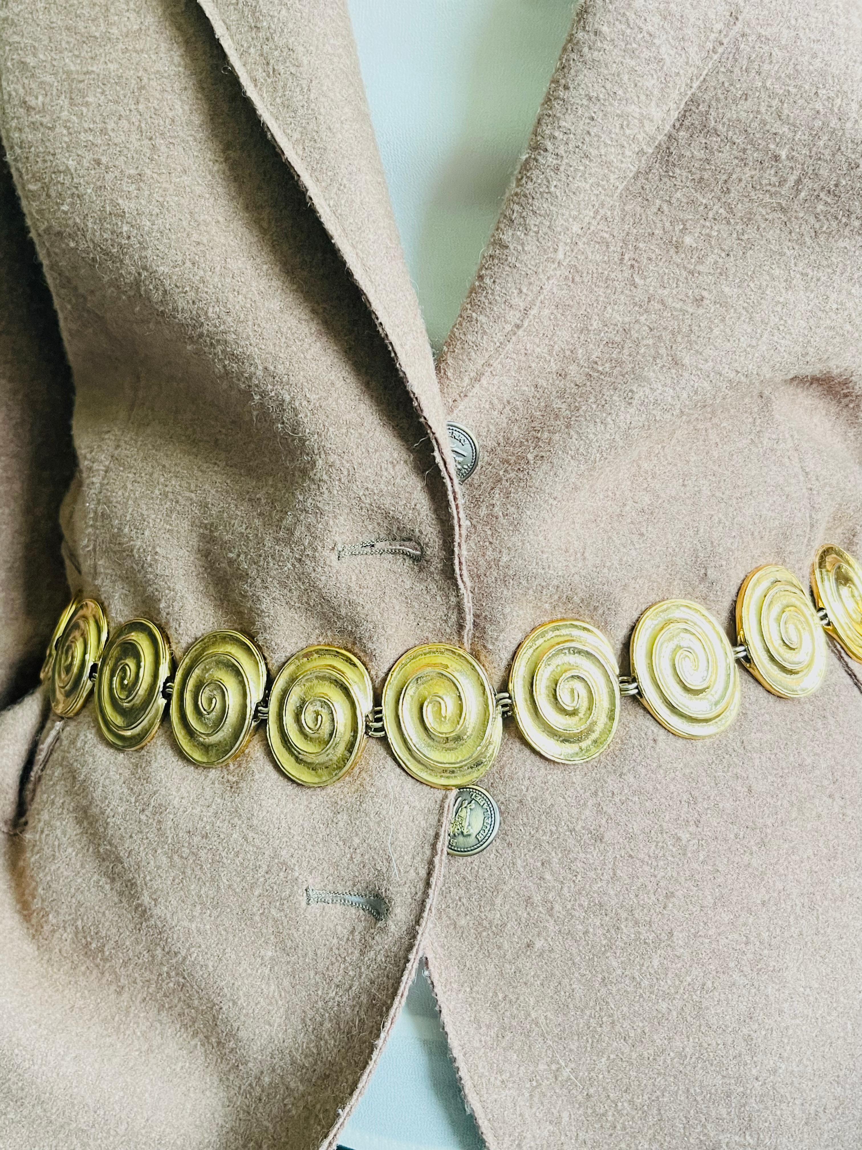 Yves Saint Laurent YSL Large Swirl Oval Shell Medallion Link Belt Long Necklace For Sale 4