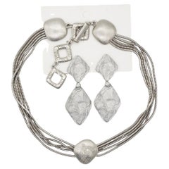 Yves Saint Laurent YSL Logo-Anhänger Layers Strands Kette Ohrringe Silber Set