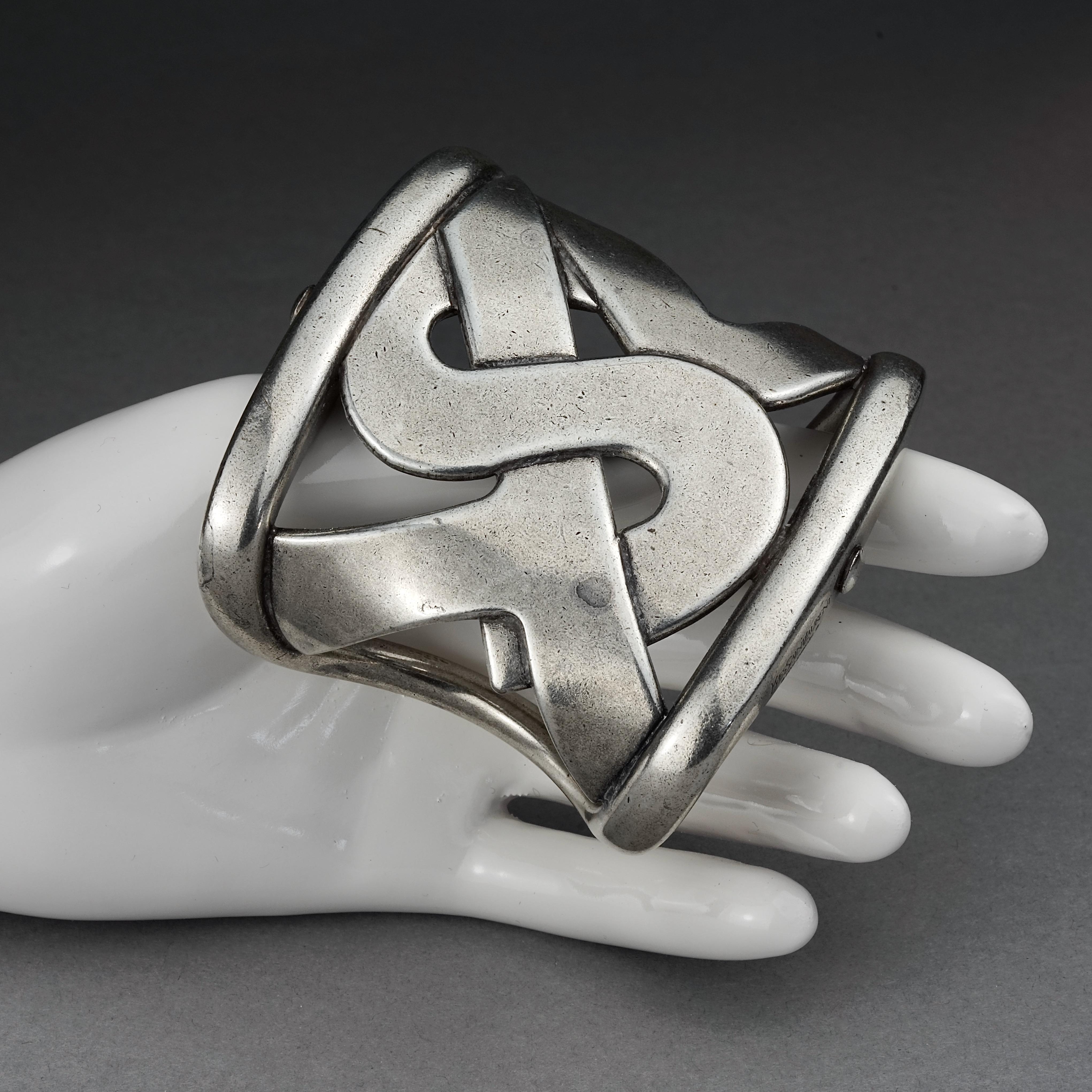 Yves Saint Laurent YSL Logo Wide Silver Cuff Bracelet In Good Condition For Sale In Kingersheim, Alsace