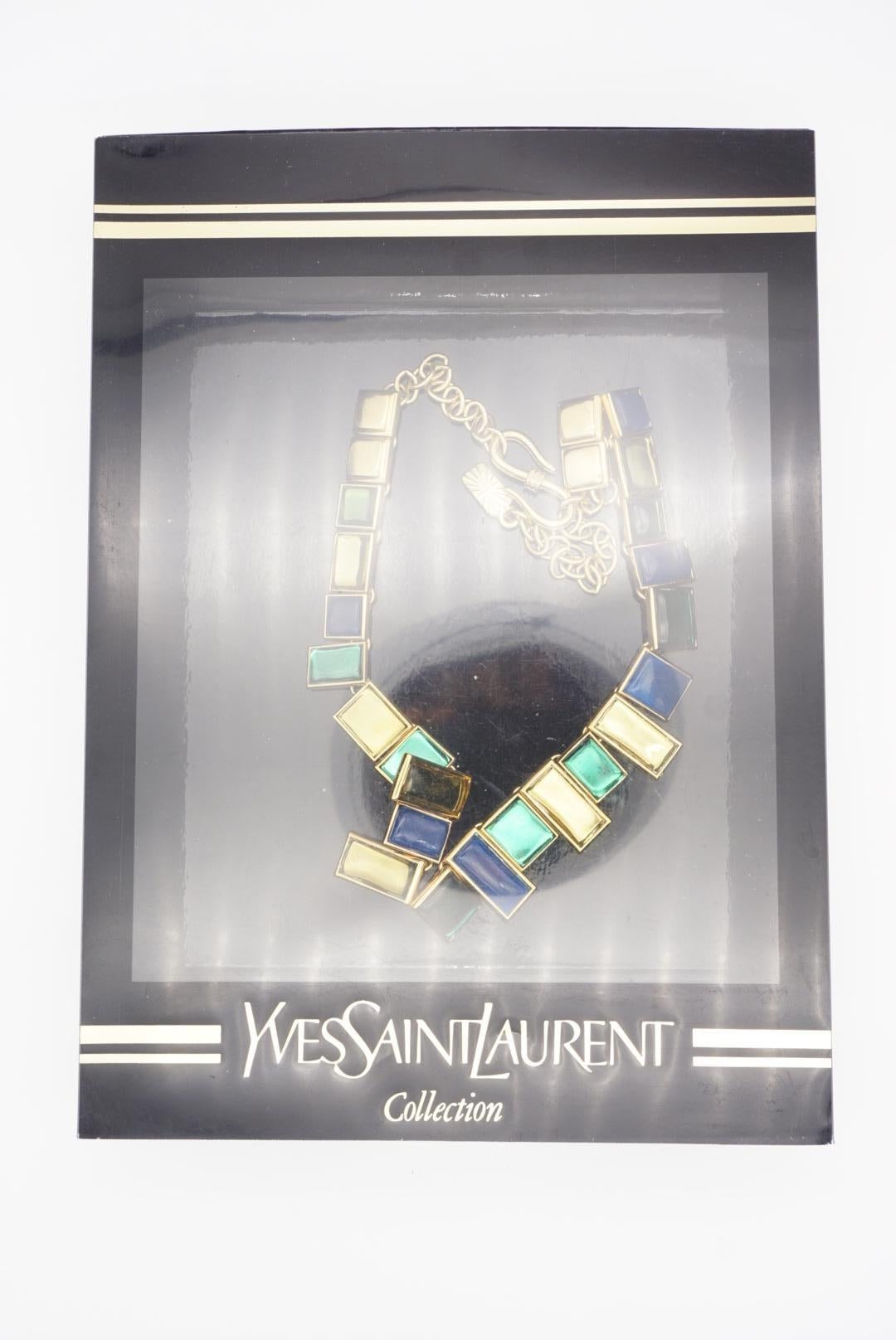 Yves Saint Laurent YSL Mondrian Collana in oro con zaffiro, smeraldo e citrino a rettangolo in vendita 5