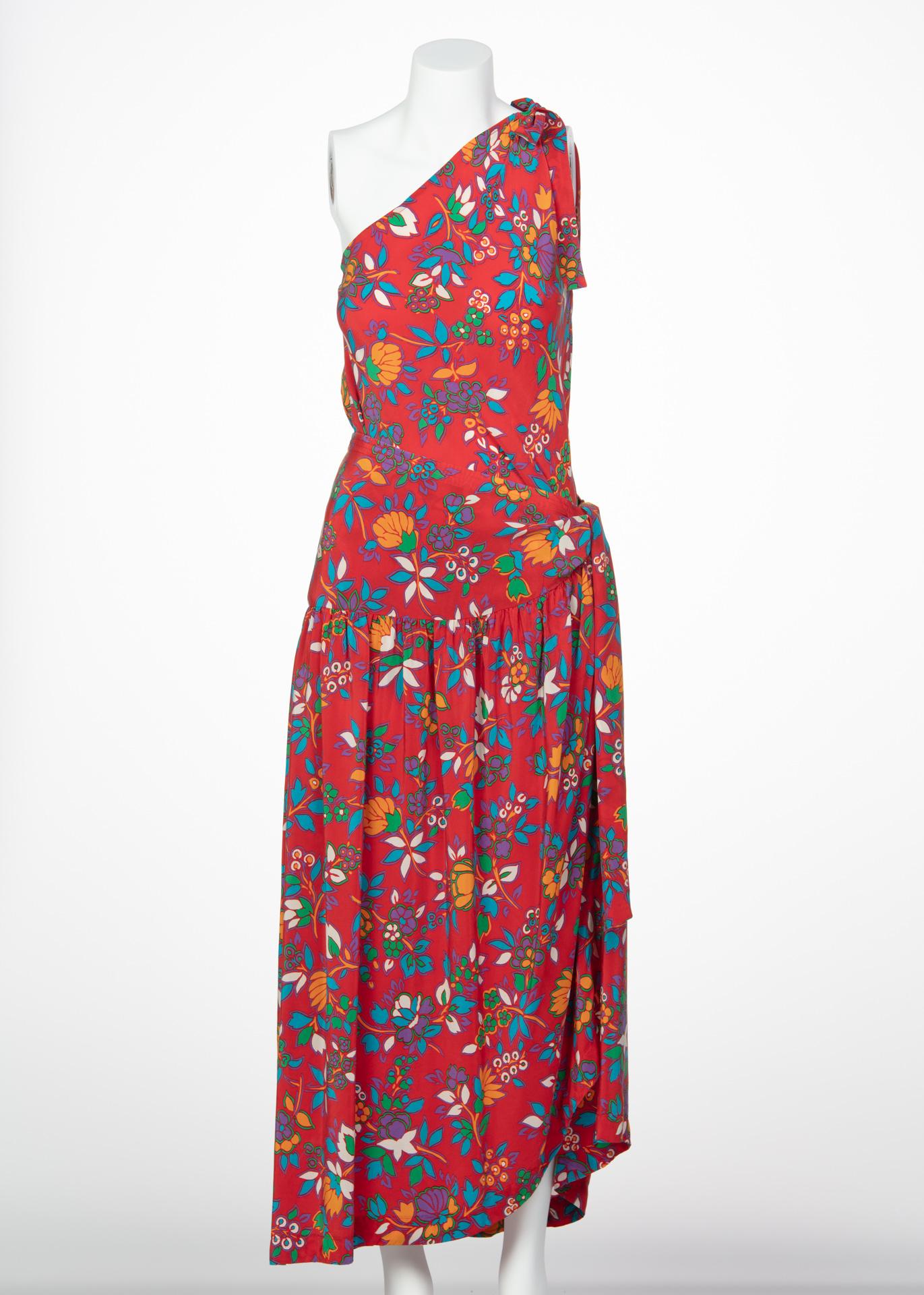 Rouge Yves Saint Laurent YSL Ensemble haut et jupe à imprimé floral multicolore, années 1980  en vente