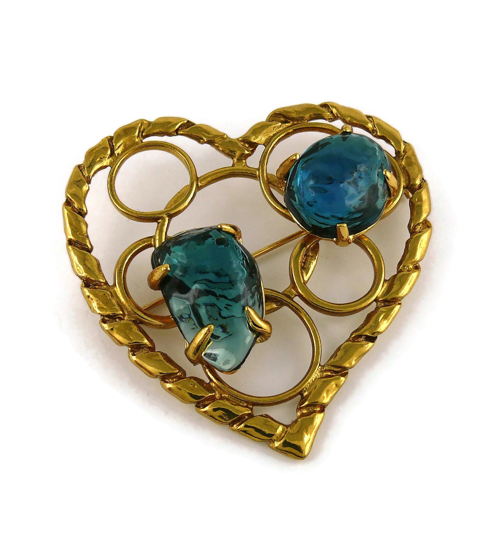 Yves Saint Laurent YSL Openwork Heart Blue Resin Brooch In Excellent Condition In Nice, FR