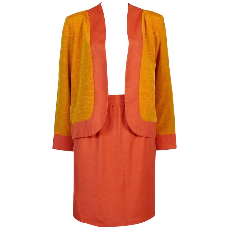 Ensemble veste et jupe d'inspiration orientale Yves Saint Laurent