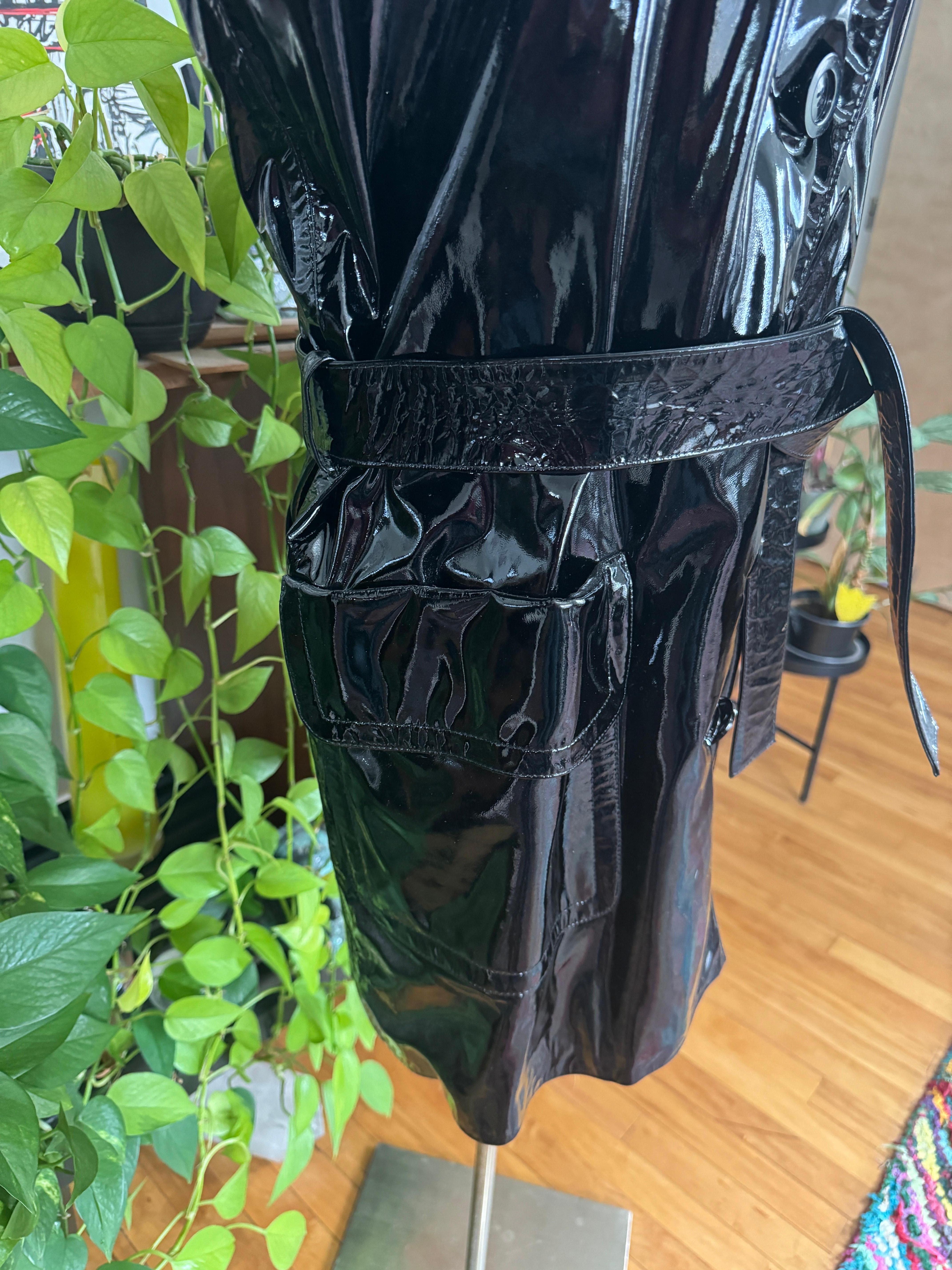 Yves Saint Laurent Chaqueta YSL de charol y lana Años 90 en venta 7