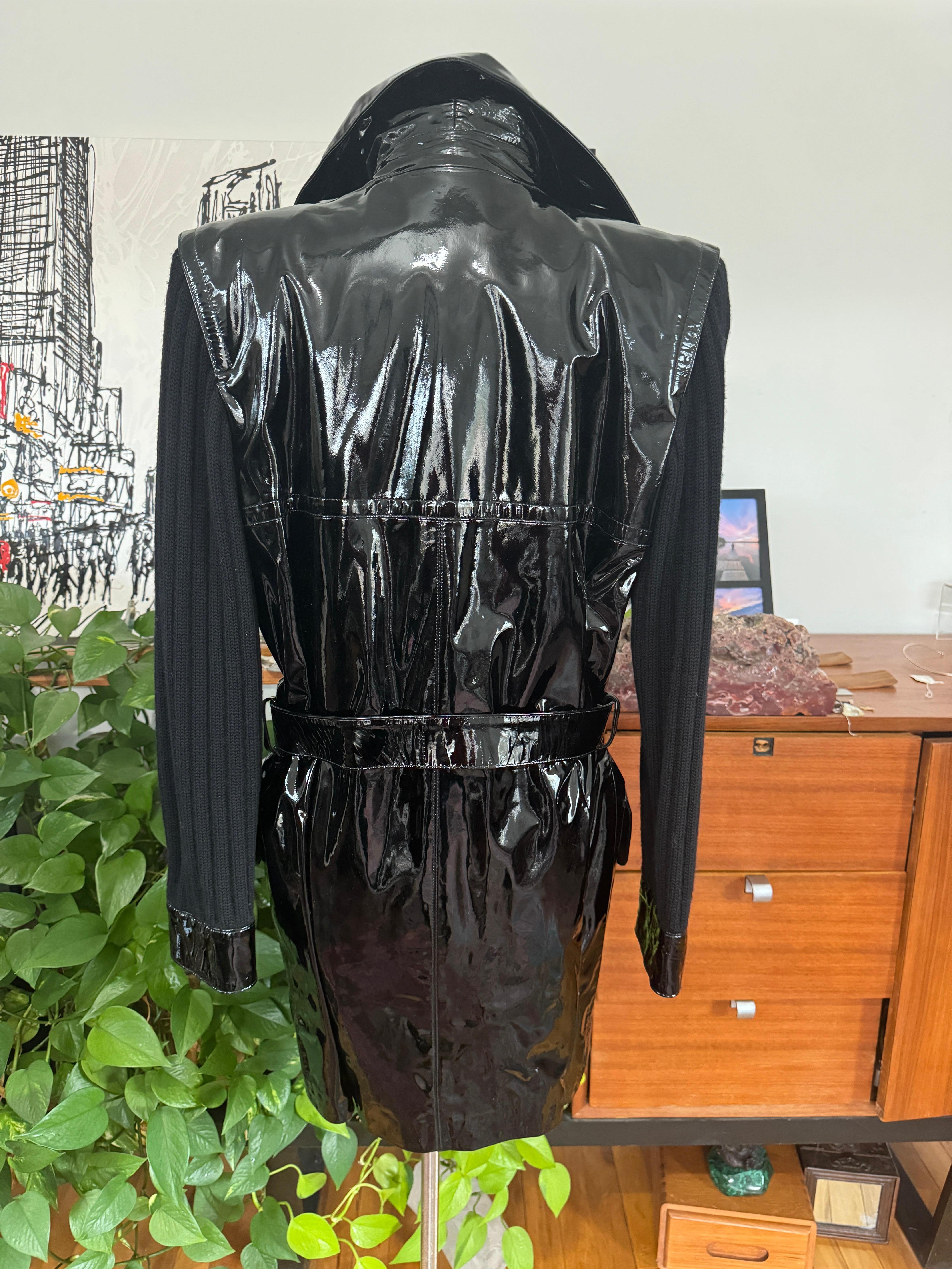 Yves Saint Laurent Chaqueta YSL de charol y lana Años 90 en venta 9