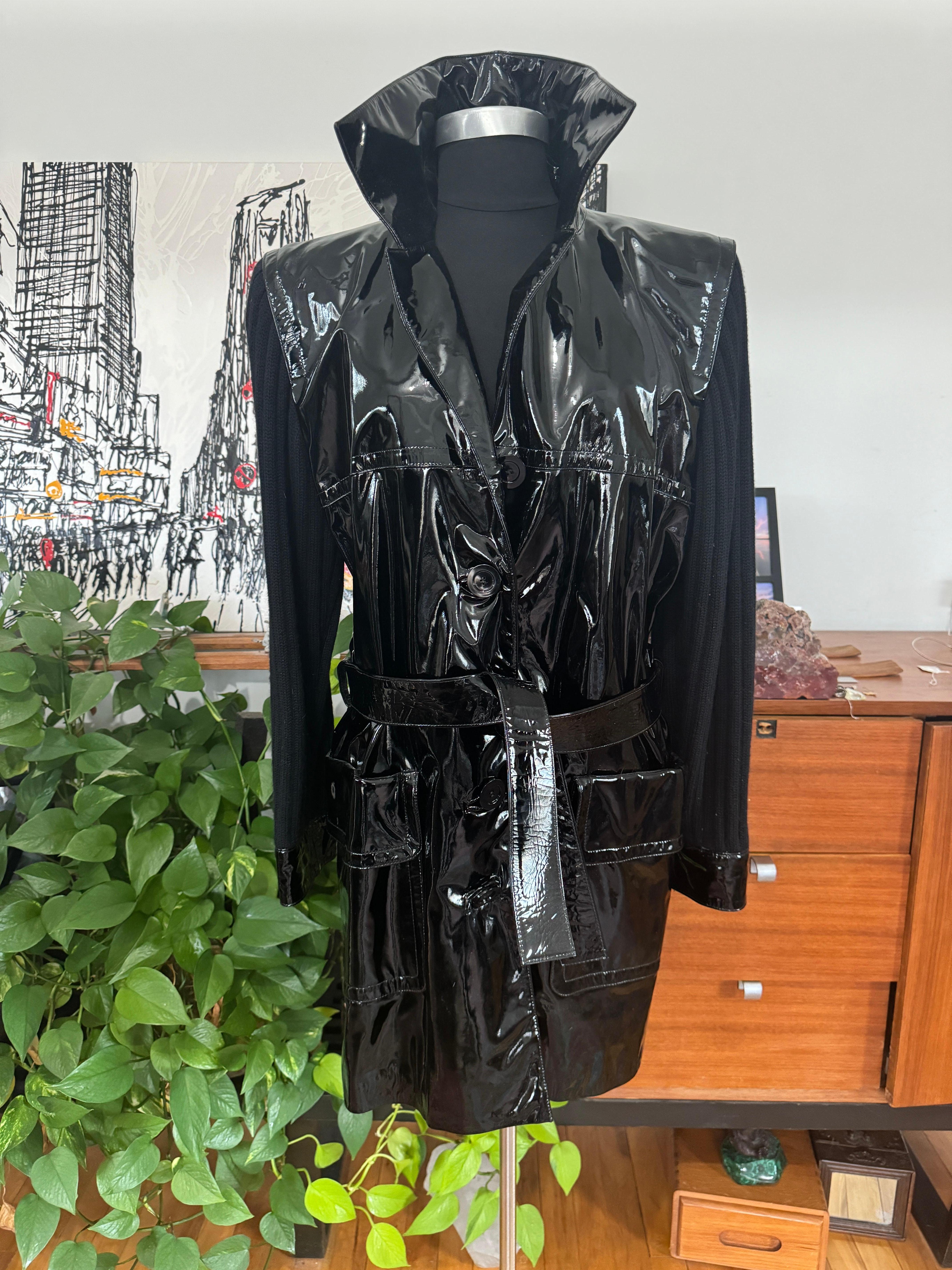 Yves Saint Laurent Chaqueta YSL de charol y lana Años 90 en venta 4