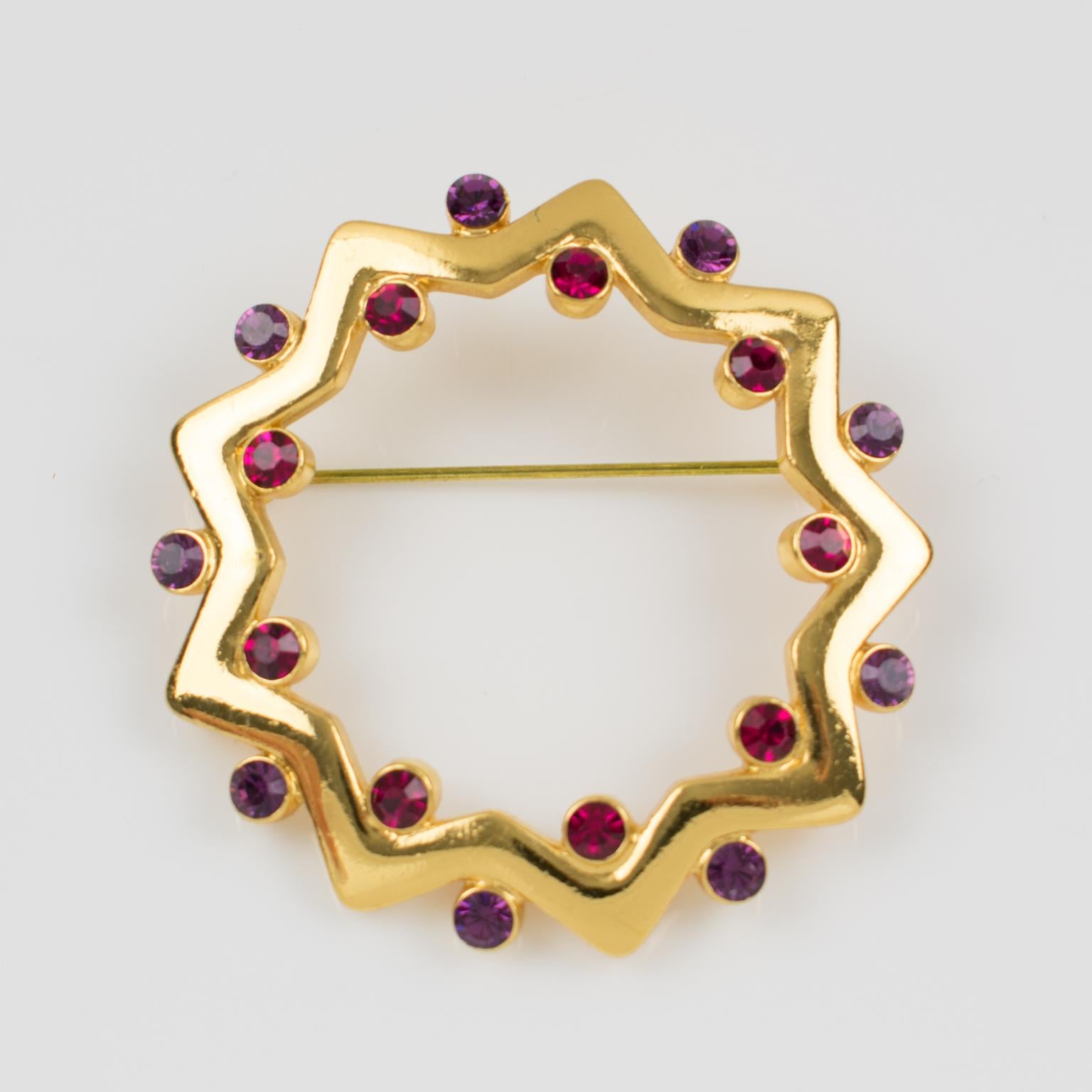 Yves Saint Laurent Broche YSL à perles violettes et rouges ornée de bijoux en vente 3