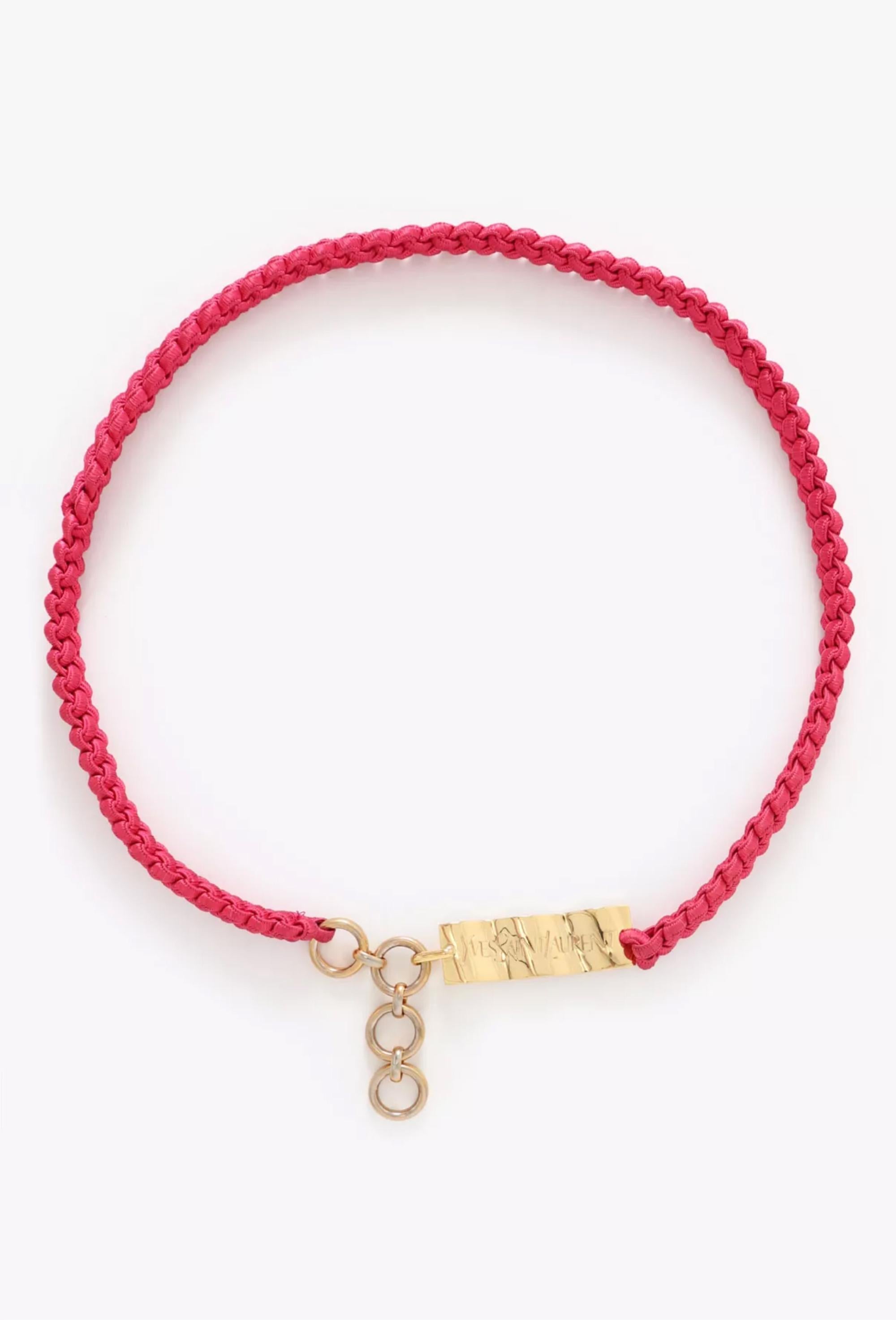 Yves Saint Laurent YSL Cinturón trenzado de satén rojo en Bueno estado para la venta en Paris, FR