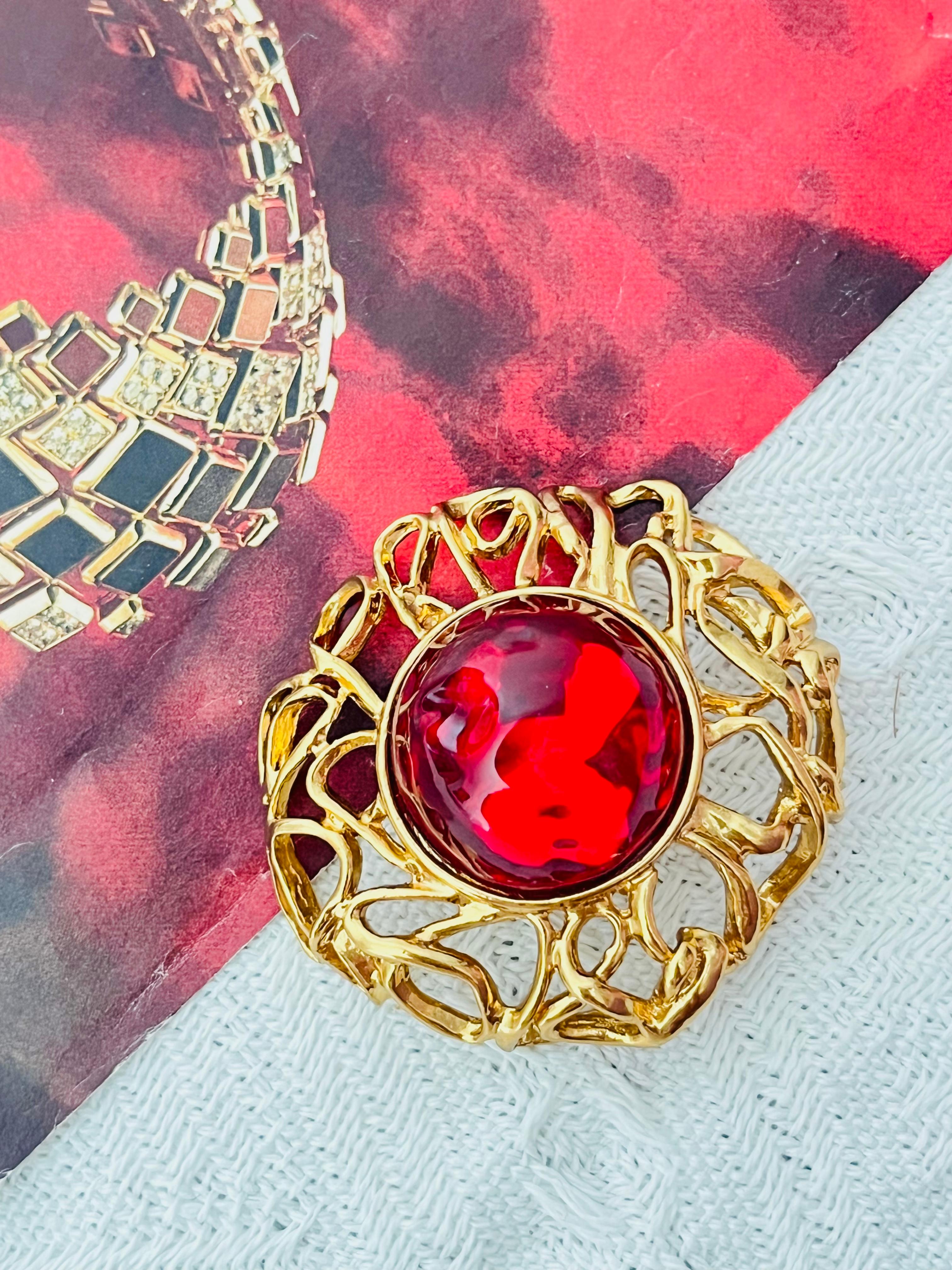 Yves Saint Laurent YSL Robert Goossens Vintage Large Ruby Wire Openwork Brooch In Excellent Condition For Sale In Wokingham, England