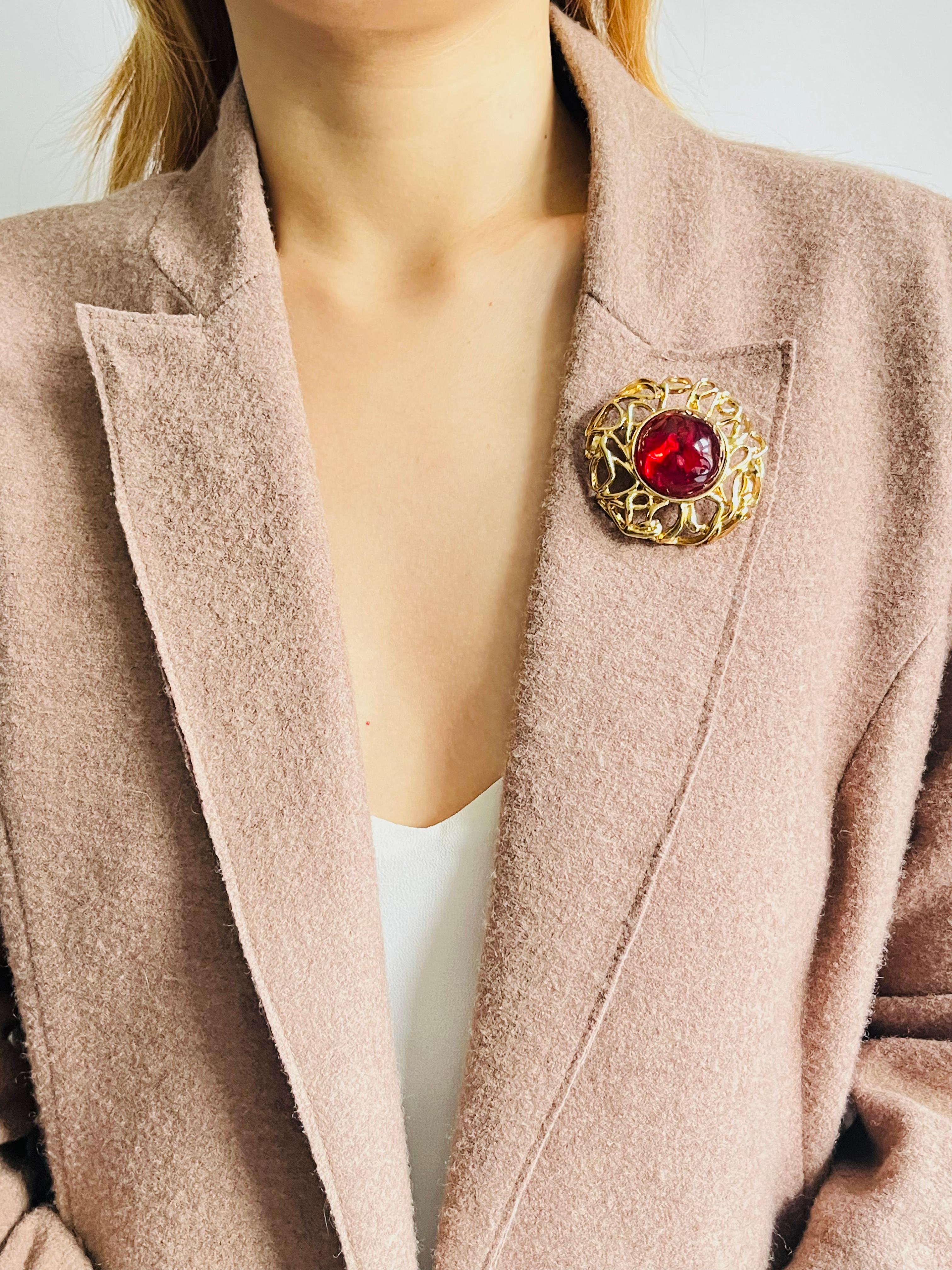 Women's or Men's Yves Saint Laurent YSL Robert Goossens Vintage Large Ruby Wire Openwork Brooch For Sale