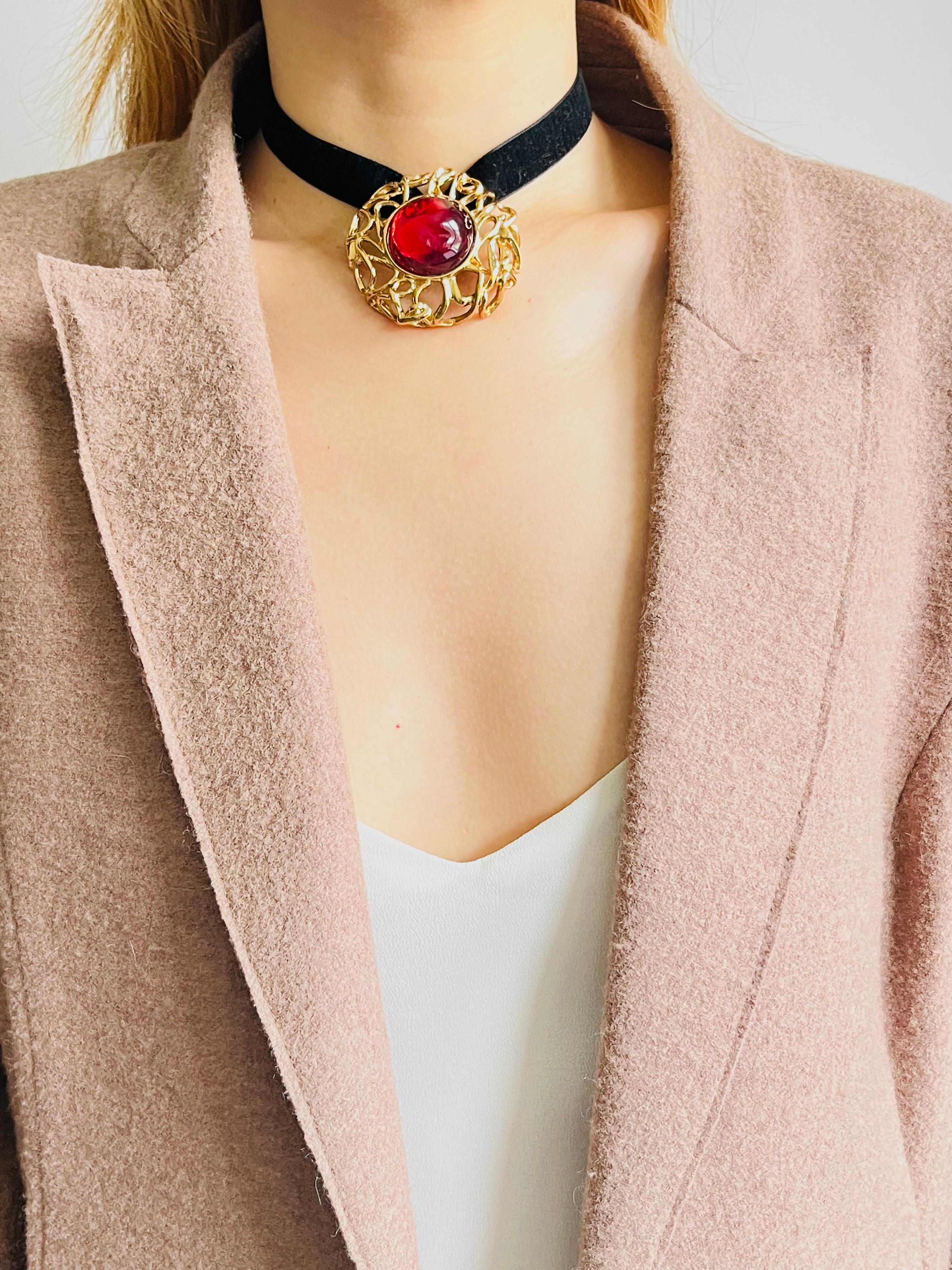 Yves Saint Laurent YSL Robert Goossens Vintage Large Ruby Wire Openwork Brooch For Sale 3