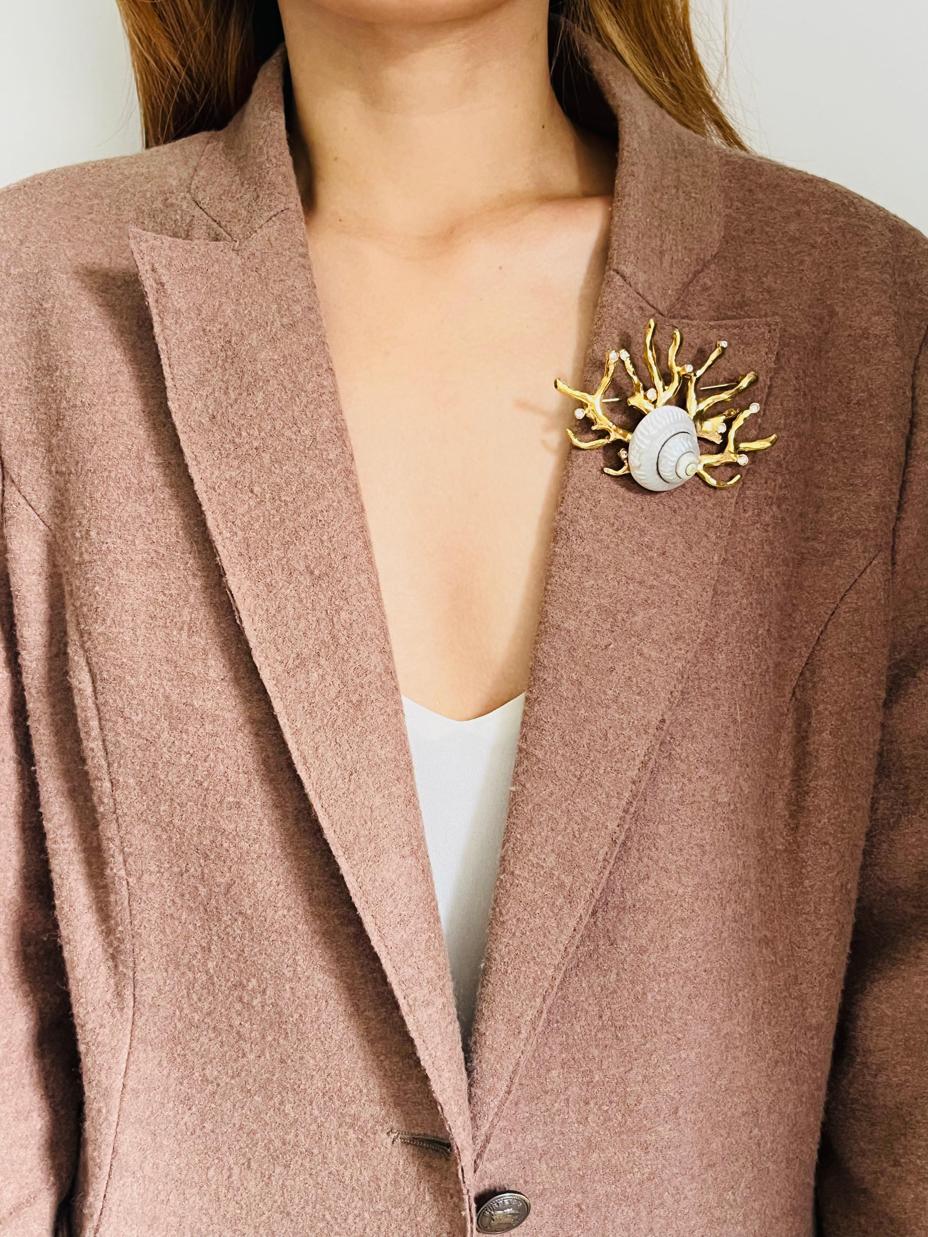Yves Saint Laurent YSL Broche Robert Goossens Blanco Concha Coral Cristales Rama en venta 2