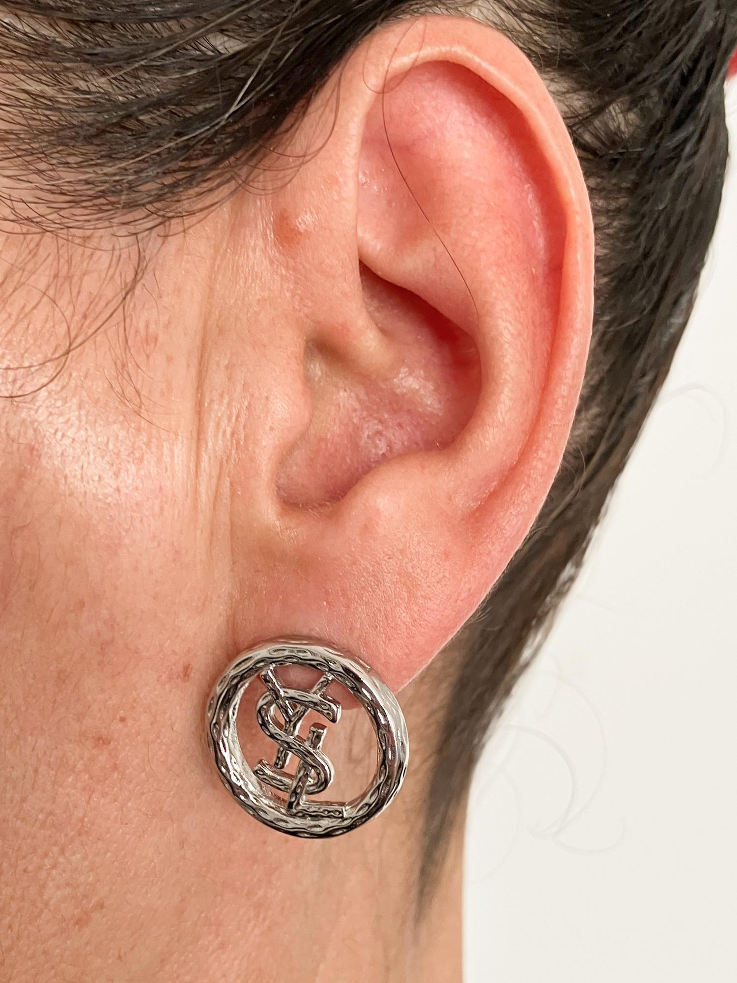 Orecchini Yves Saint Laurent YSL Silver Tone in vendita 3