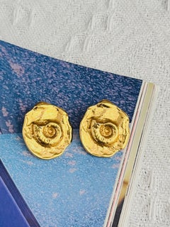 Yves Saint Laurent YSL Vintage Arty Spiral Fossil Ammonites Shell Clip Earrings