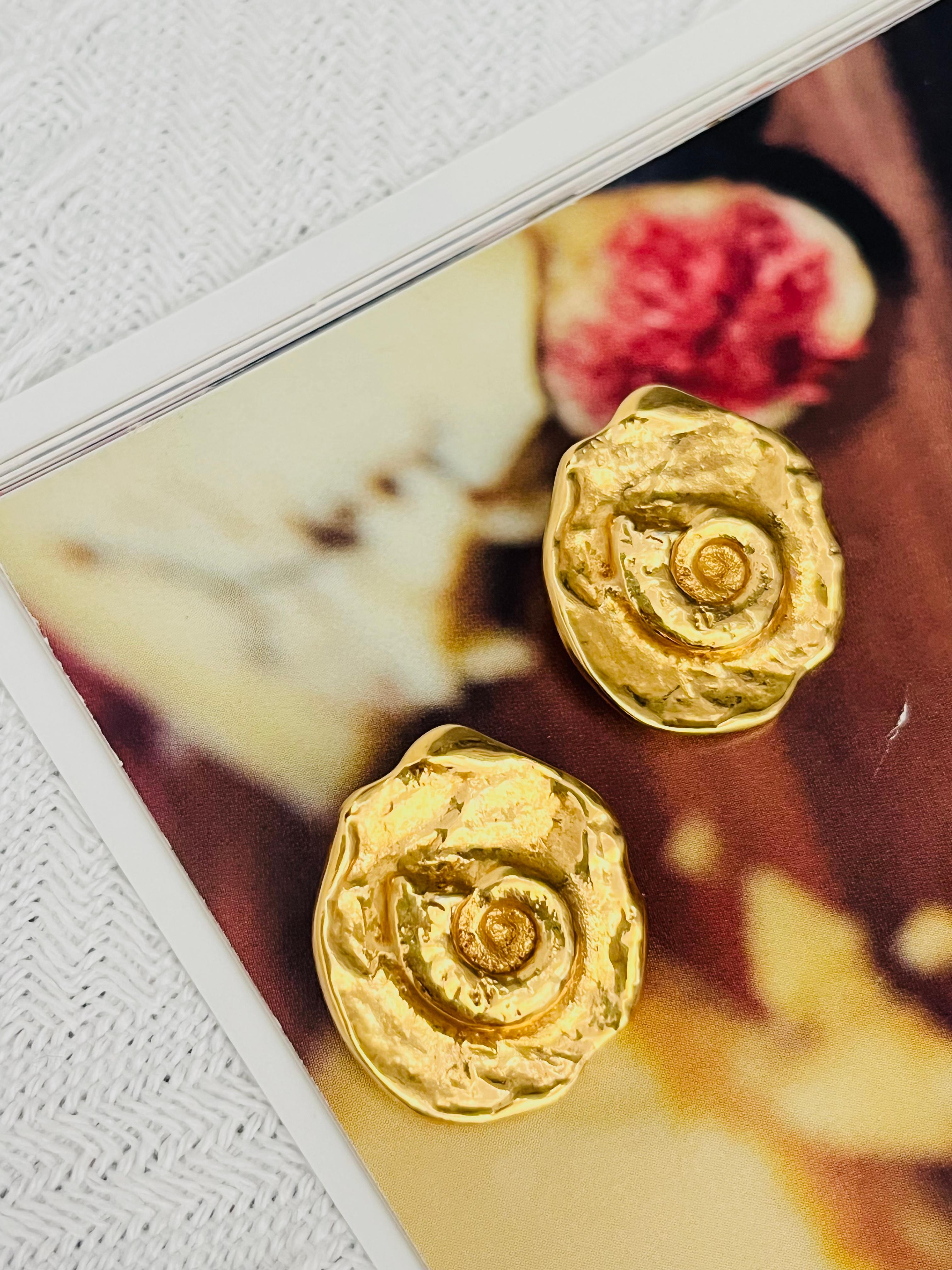 Yves Saint Laurent YSL Vintage Arty Spiral Fossil Ammonites Shell Clip Earrings In Good Condition In Wokingham, England