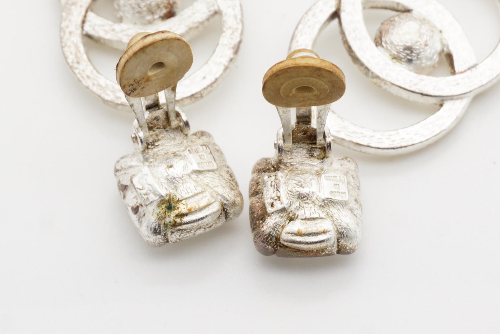 Yves Saint Laurent YSL Vintage Círculo asimétrico Pendientes lágrima ojo de cristal en venta 11