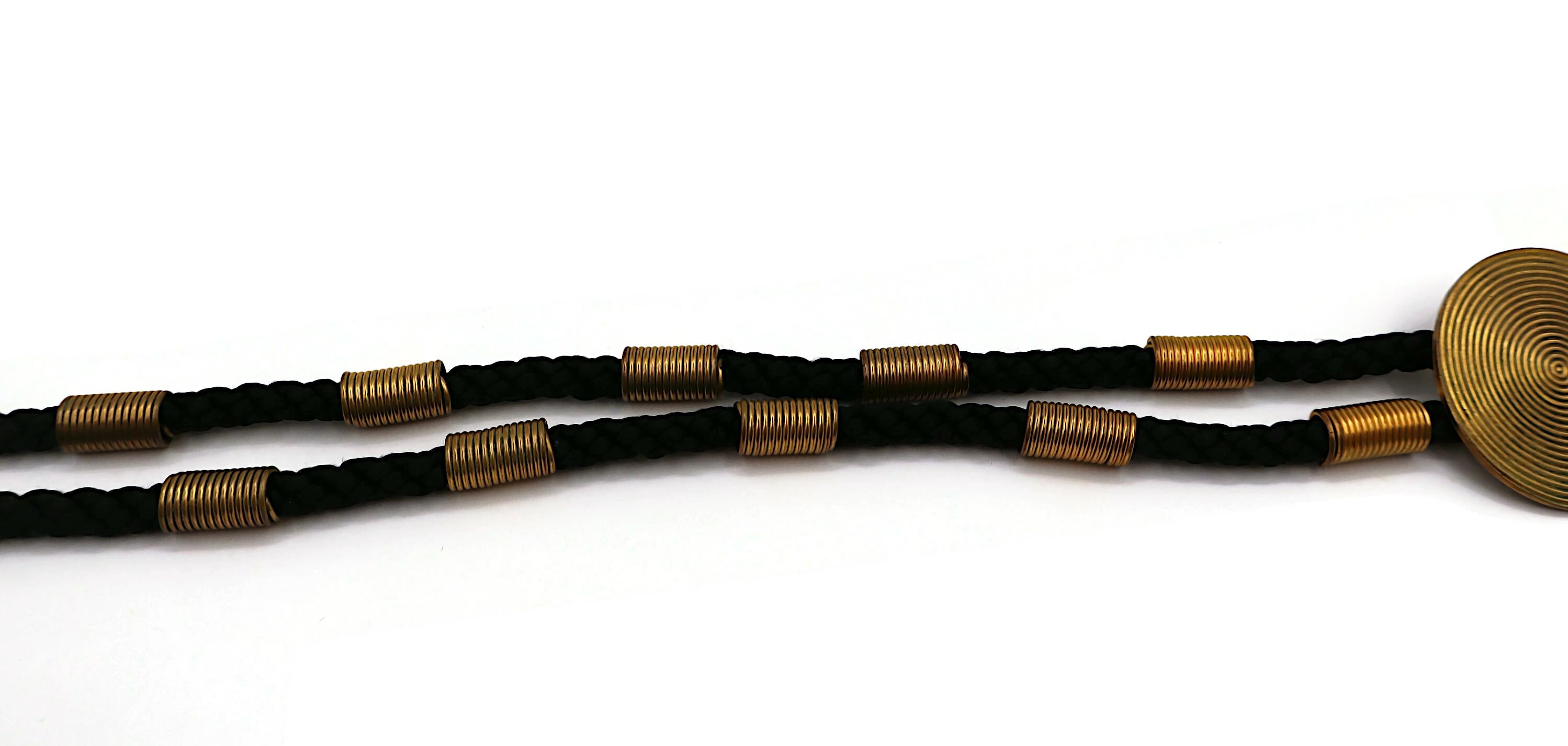 Yves Saint Laurent YSL Collier ras du cou en corde tressée vintage avec disques en forme de tourbillon en vente 2