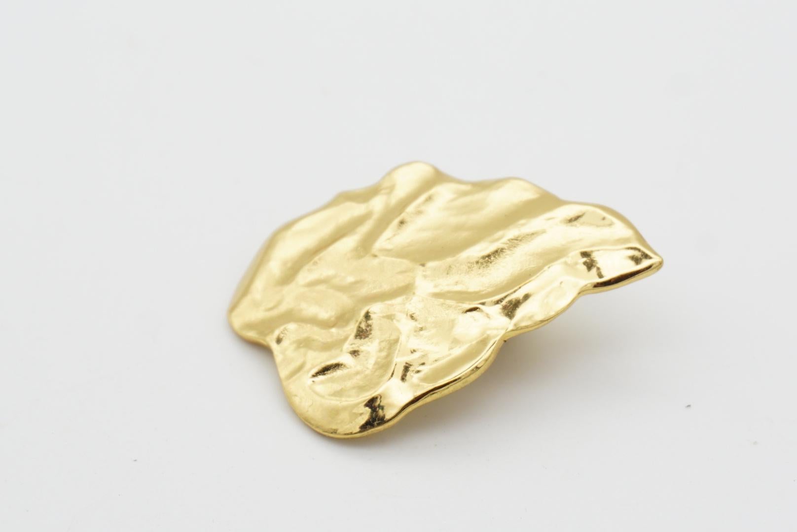 Yves Saint Laurent YSL Vintage Classic Textured Wave Gold Leaf Pin Brooch Metal  en vente 4