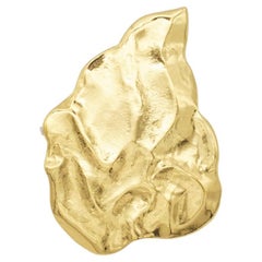 Yves Saint Laurent YSL Vintage Classic Textured Wave Gold Leaf Pin Brooch Metal 