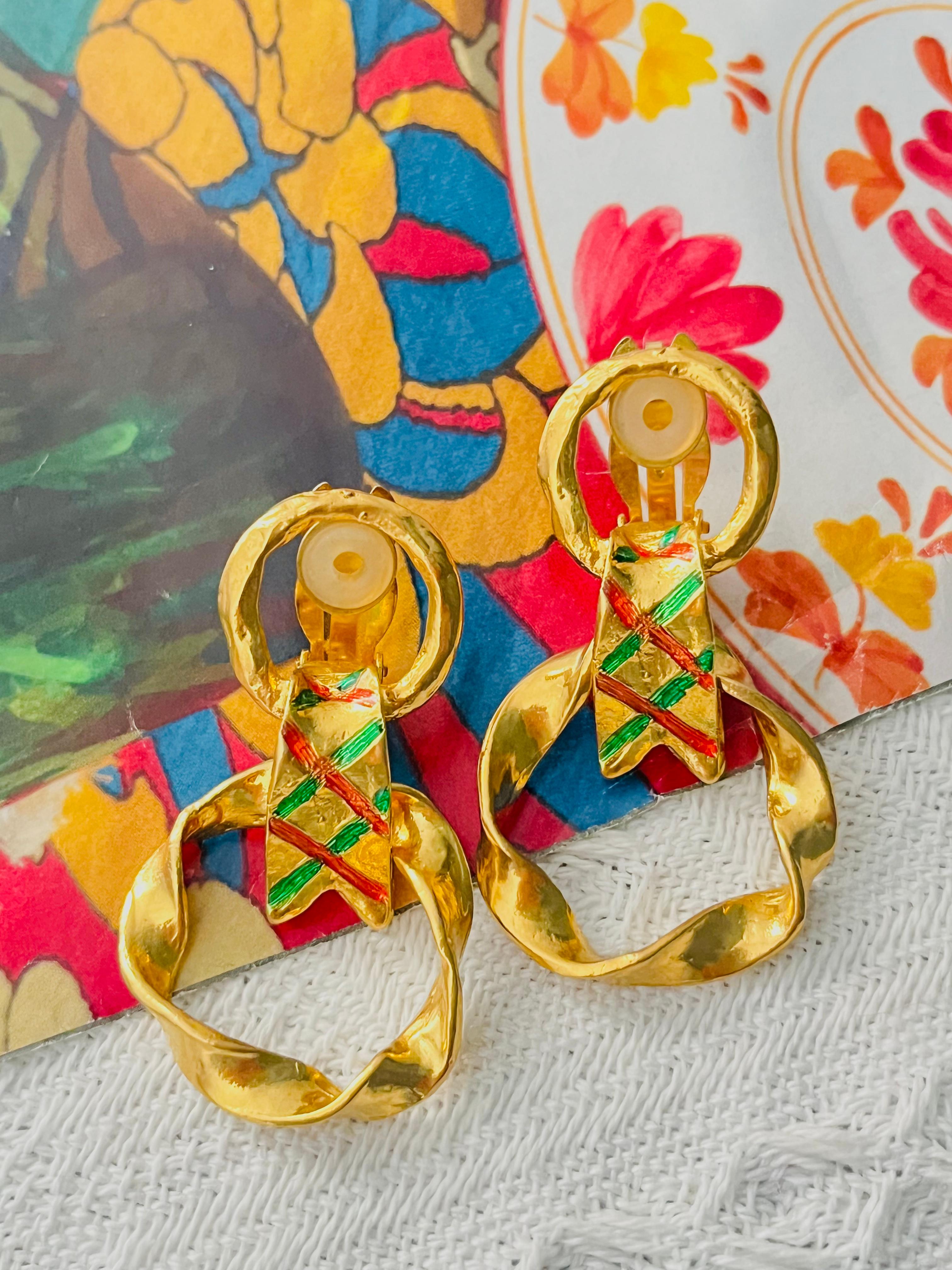 Yves Saint Laurent YSL Vintage Pendientes de aro con doble círculo verde y lazo rojo Art Nouveau en venta