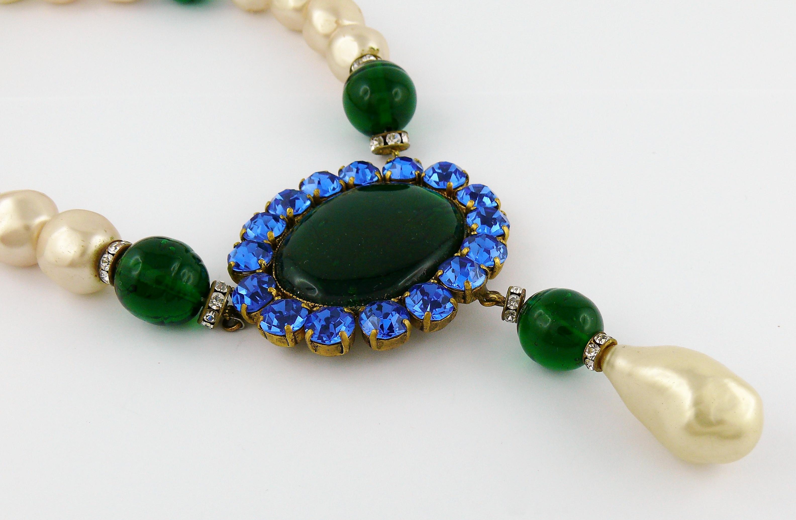 Yves Saint Laurent YSL Vintage Emerald Sapphire Stone Pearl Necklace In Good Condition For Sale In Nice, FR