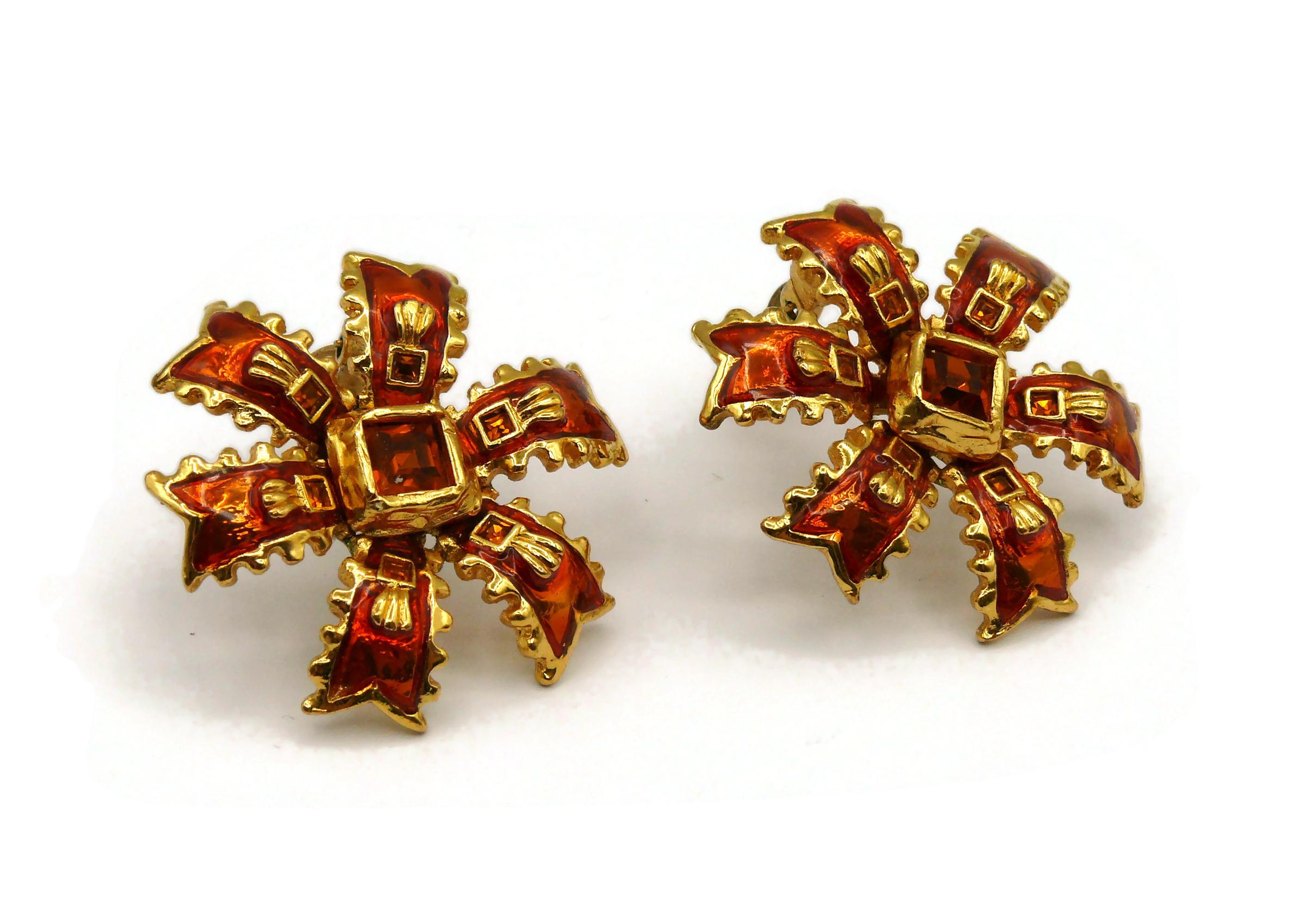 YVES SAINT LAURENT YSL Vintage Enameled Clip-On Earrings In Good Condition For Sale In Nice, FR