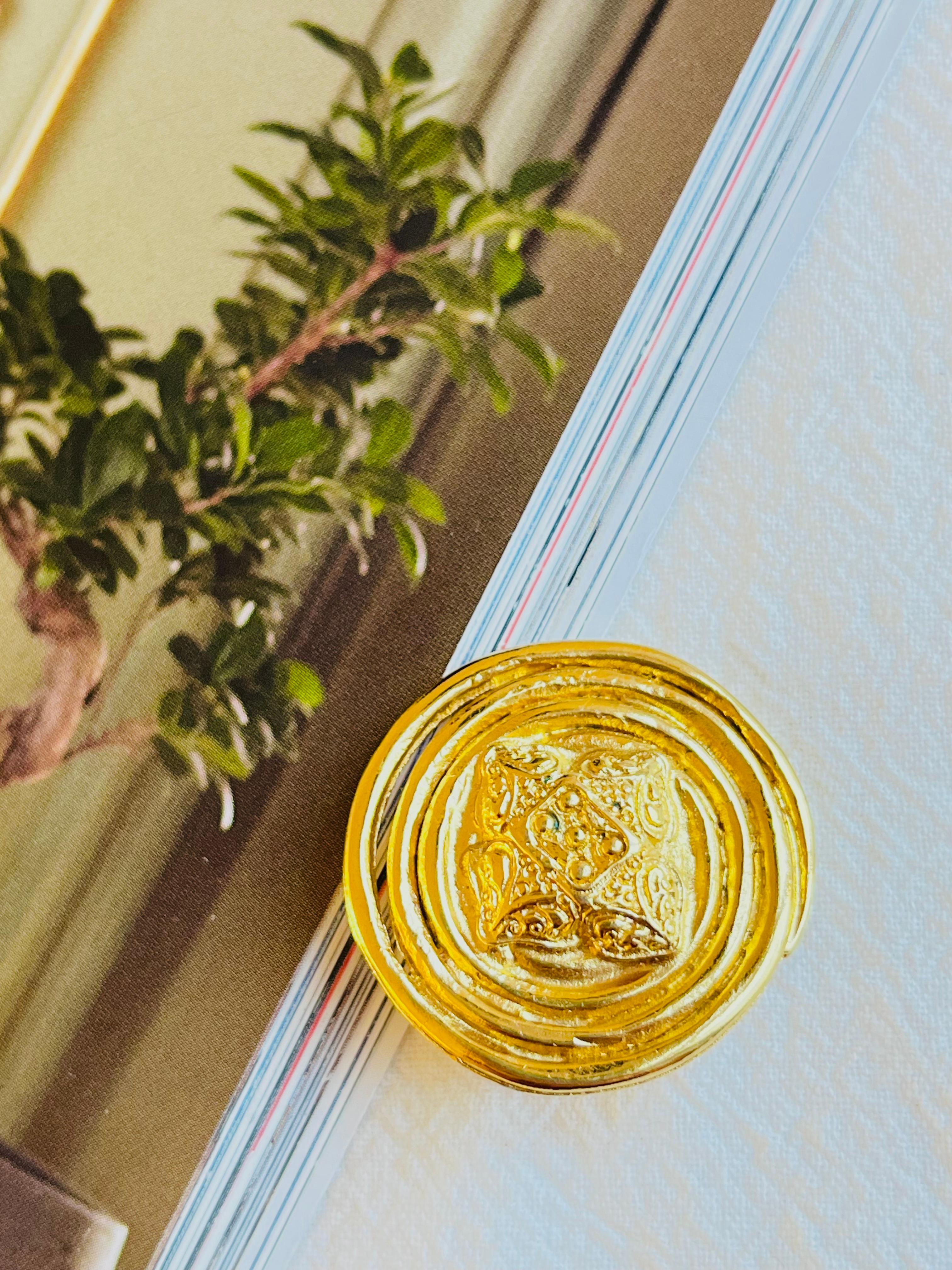 Art Deco Yves Saint Laurent YSL Vintage Floral Nest Round Badge Openwork Gold Brooch Pin For Sale