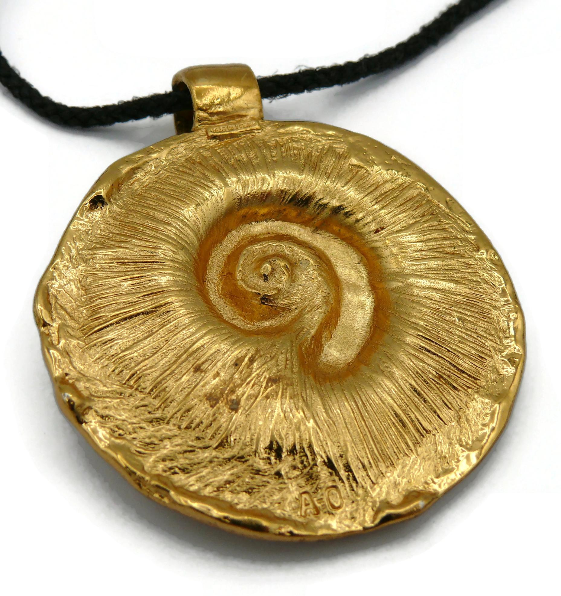 YVES SAINT LAURENT YSL Vintage Fossil Medallion Pendant Necklace For Sale 8