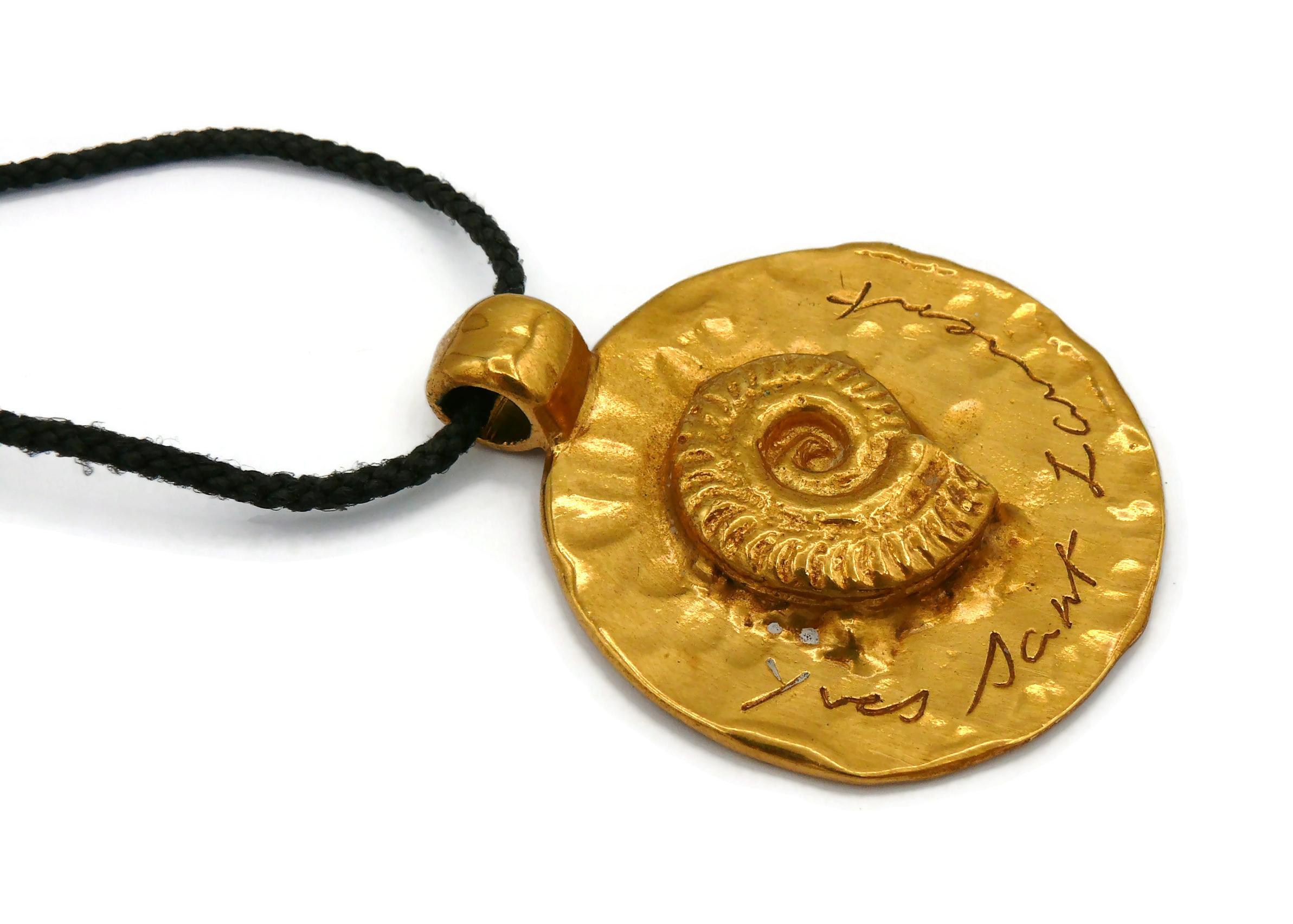 Women's YVES SAINT LAURENT YSL Vintage Fossil Medallion Pendant Necklace For Sale